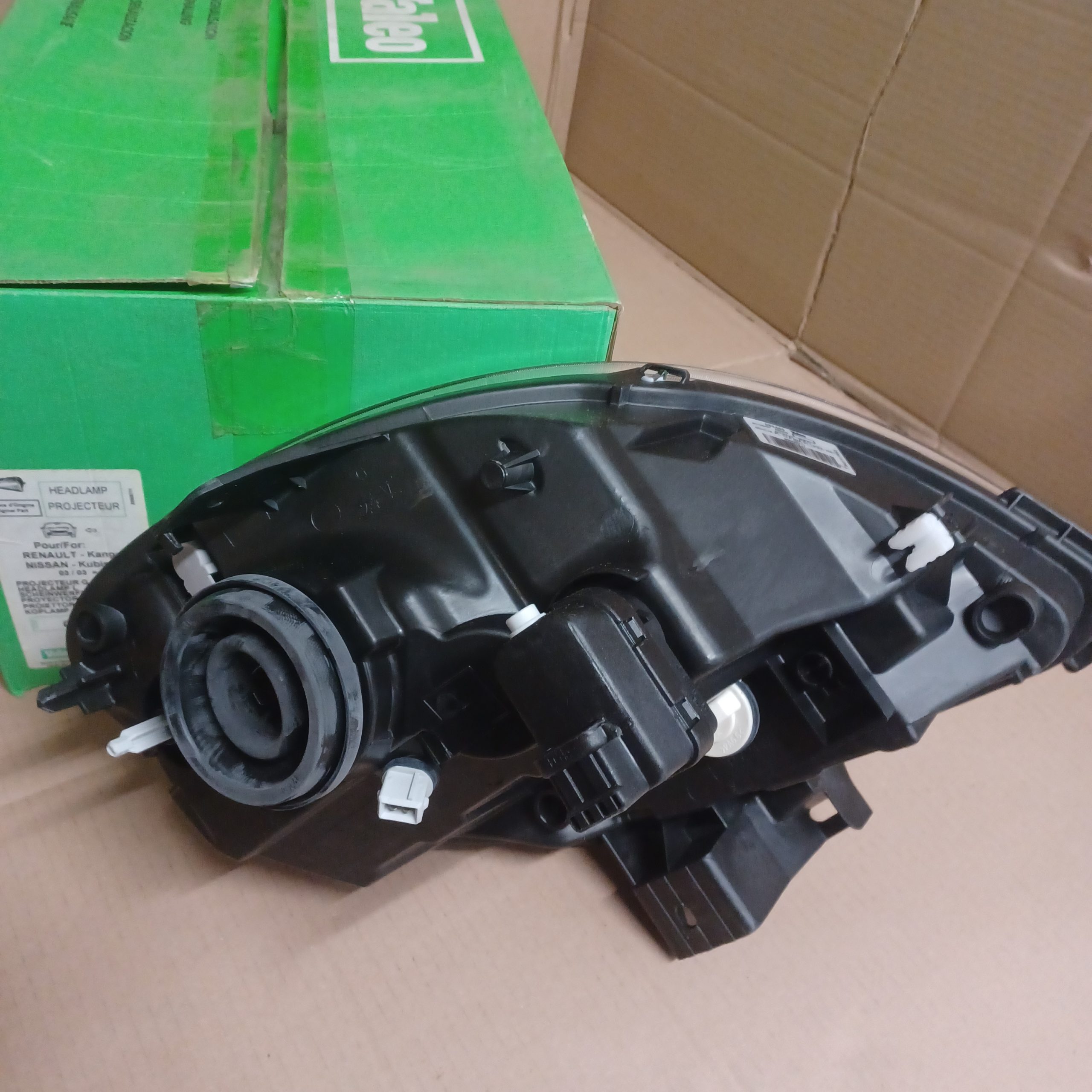 Phare avant gauche Renault kangoo Arrivages Auto Pieces