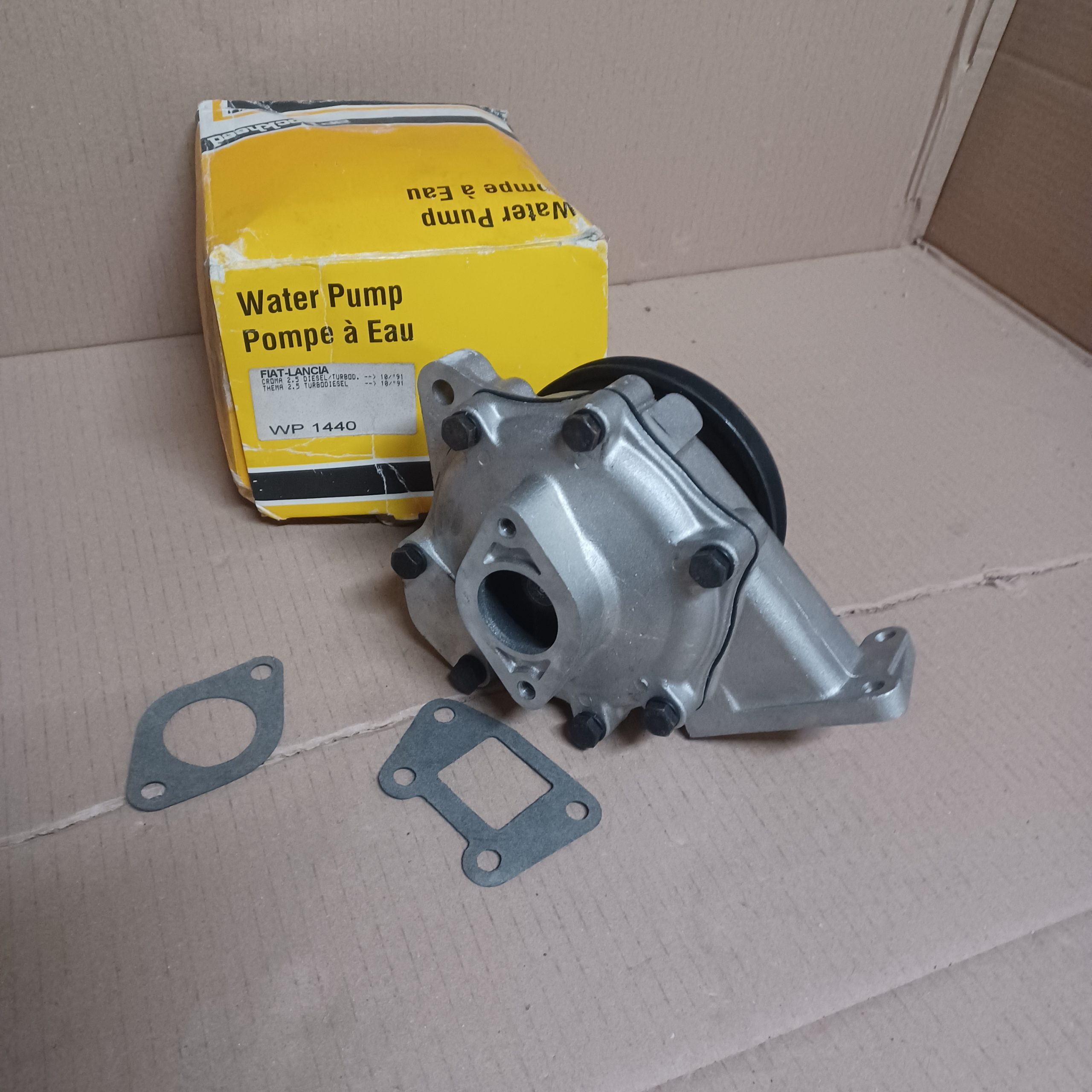 Pompe à eau Fiat croma 2.5D 2.5TD Lancia thema 2.5TD Arrivages Auto Pieces