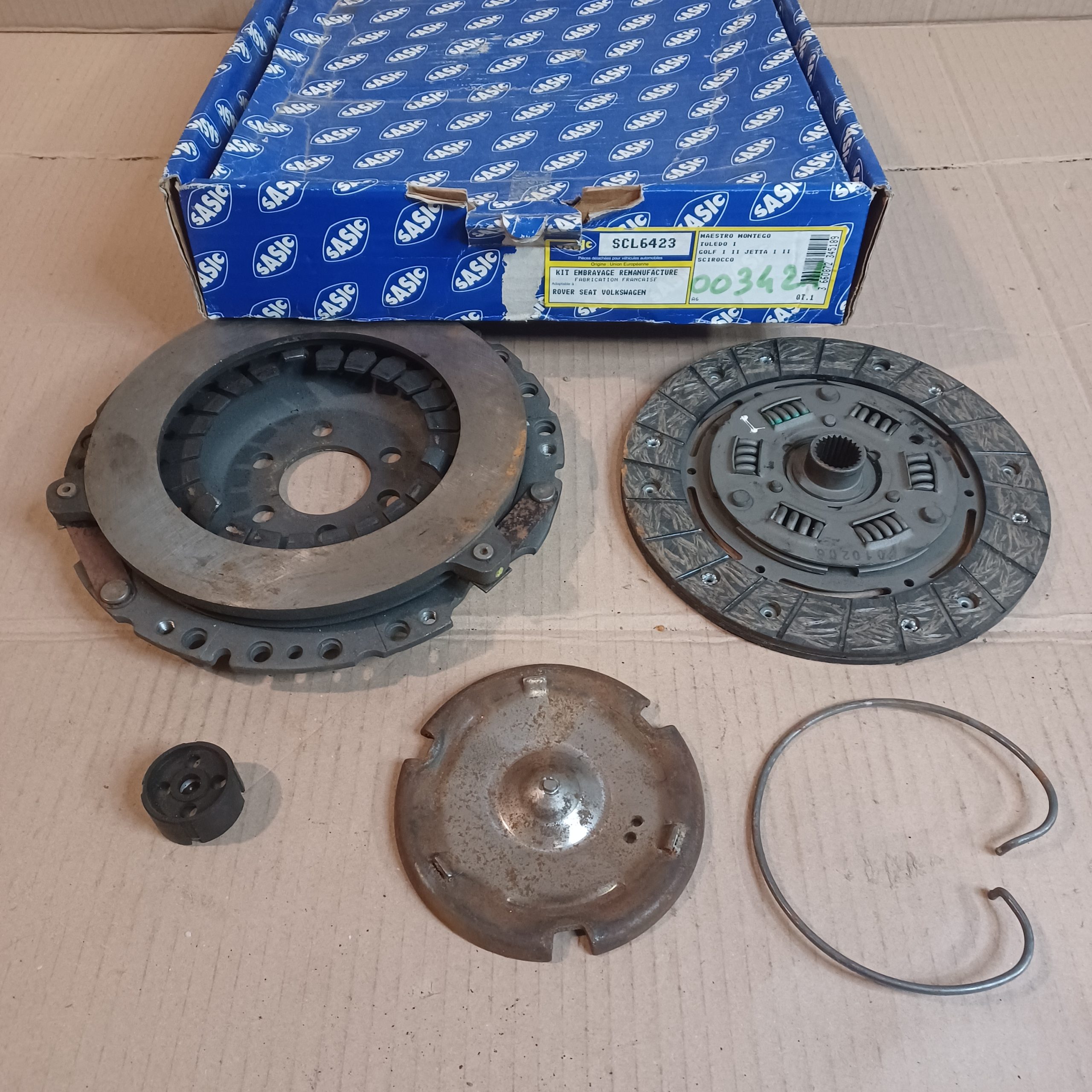 Kit embrayage 3 pièces VW polo II 1.0 1.3 polo III 1.0 1.3 1.4 Golf II 1.0 1.3 Golf III 1.3 1.4 Lupo 1.0 1.4 jetta MK2 1.3 Arrivages Auto Pieces