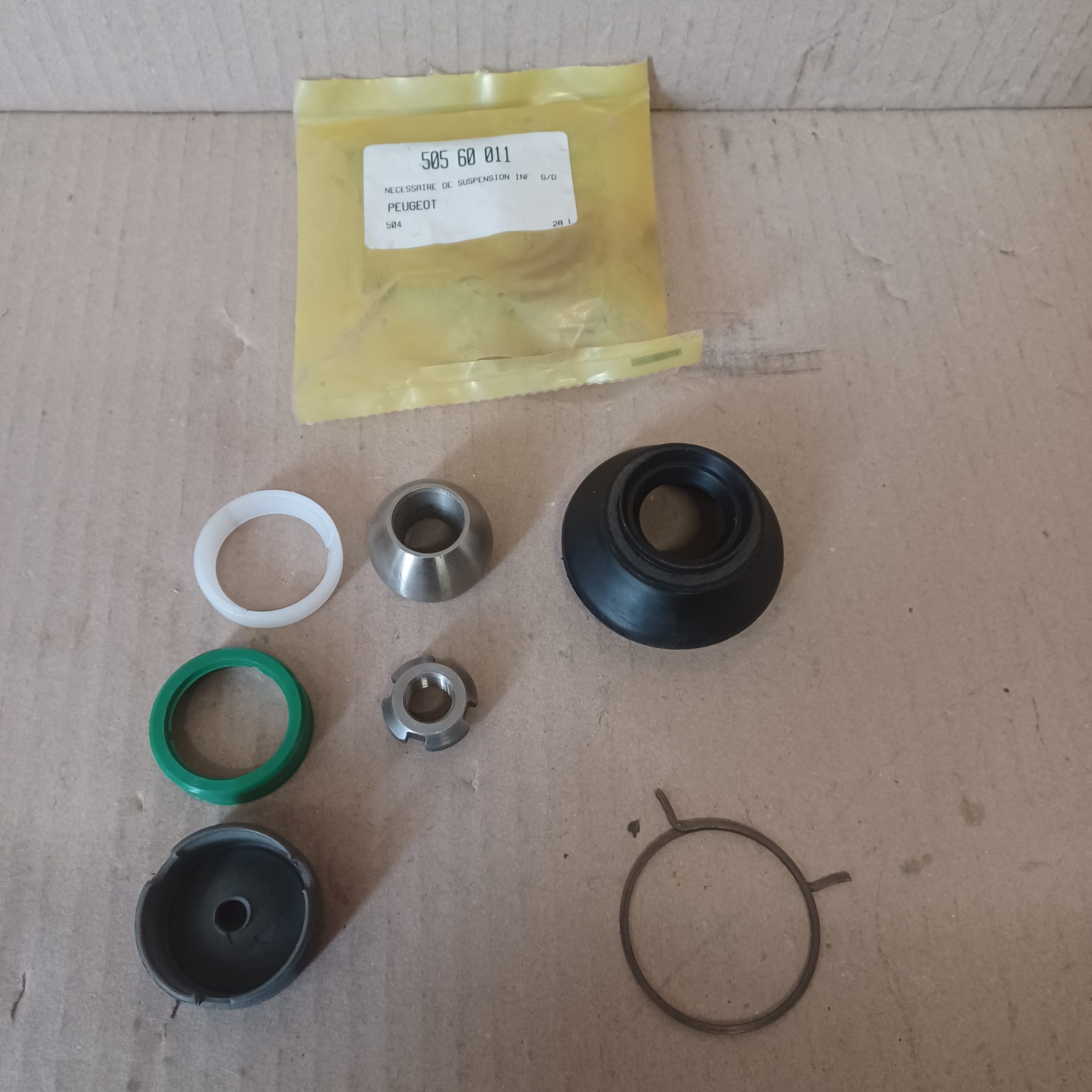 Kit réparation rotule inférieur suspension Peugeot 504 Arrivages Auto Pieces