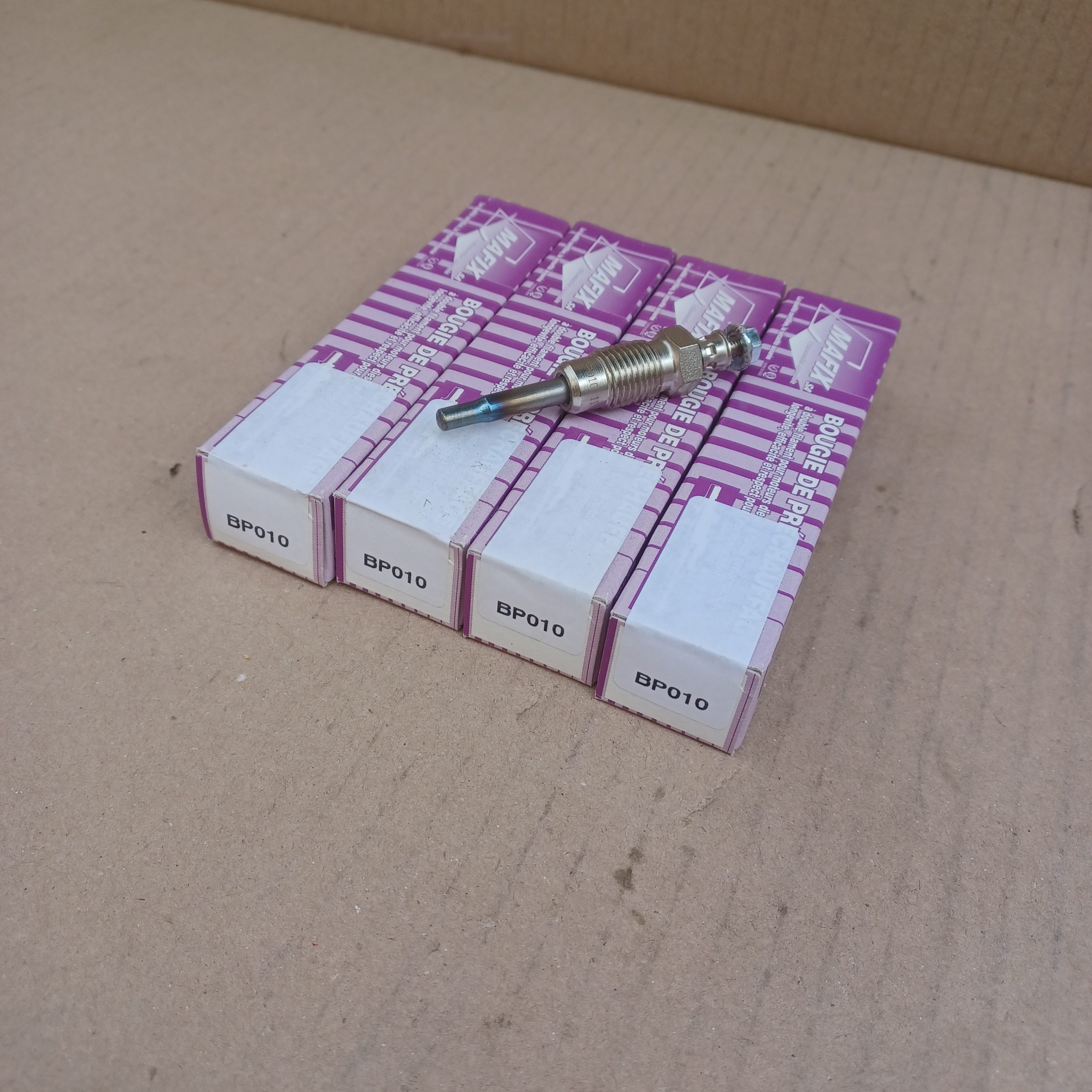 Lot de 4 bougies de préchauffage Renault Mégane I Laguna I 1.9 DTI Volvo S40 V40 1.9 DI Arrivages Auto Pieces