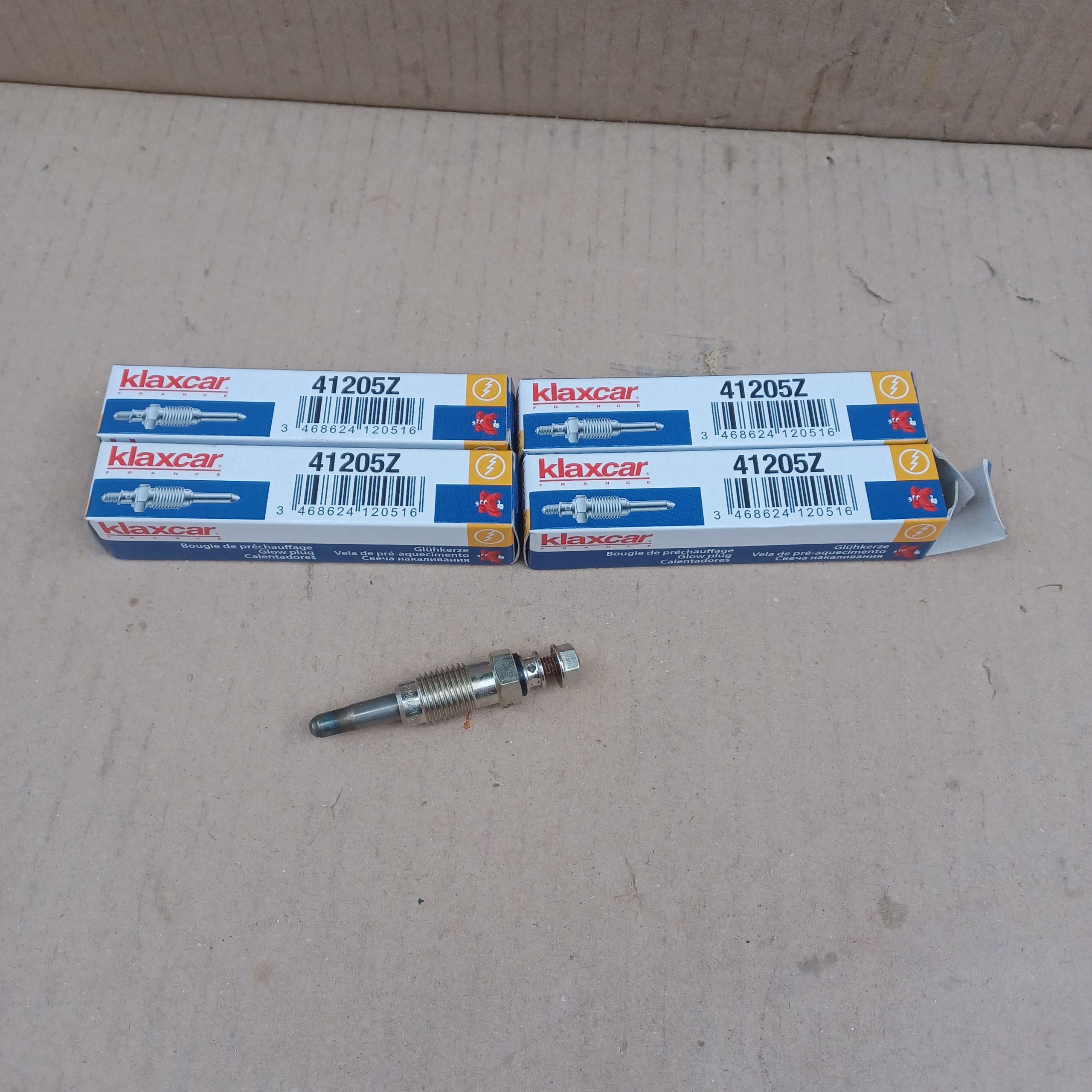 Lot de 4 bougies de préchauffage Renault R19 1.9 DT Volvo 440 460 1.9 TD Arrivages Auto Pieces