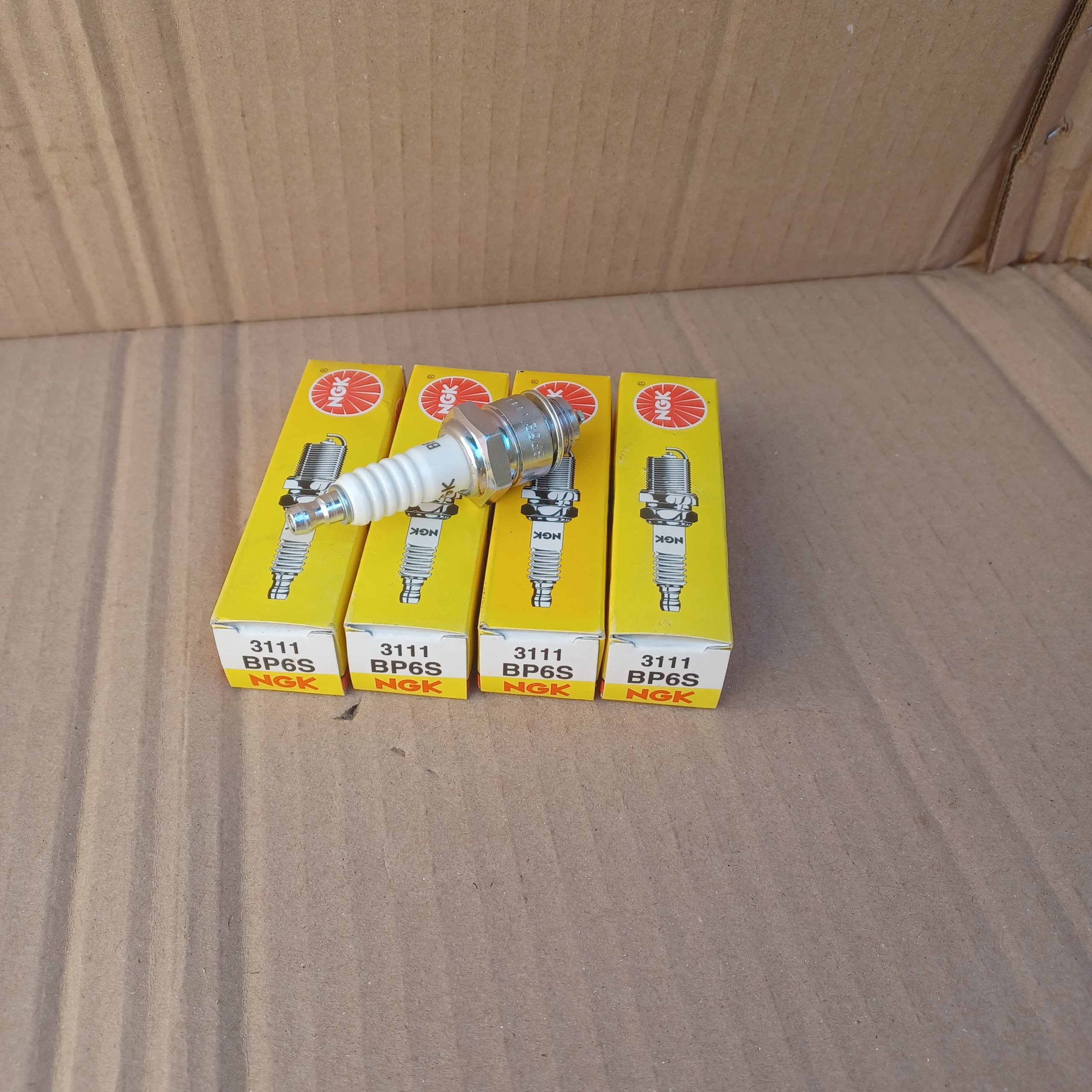 Lot de 4 bougies de préchauffage Opel Kadett E 1.5TD Corsa A 1.5TD Arrivages Auto Pieces