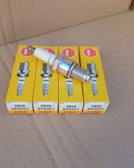 Lot de 4 bougies d&rsquo;allumage Toyota Landcruiser J6 4.0 J7 2.4 Corolla E7 1.3 E8 1.3 1.6 E9 1.3 Arrivages Auto Pieces