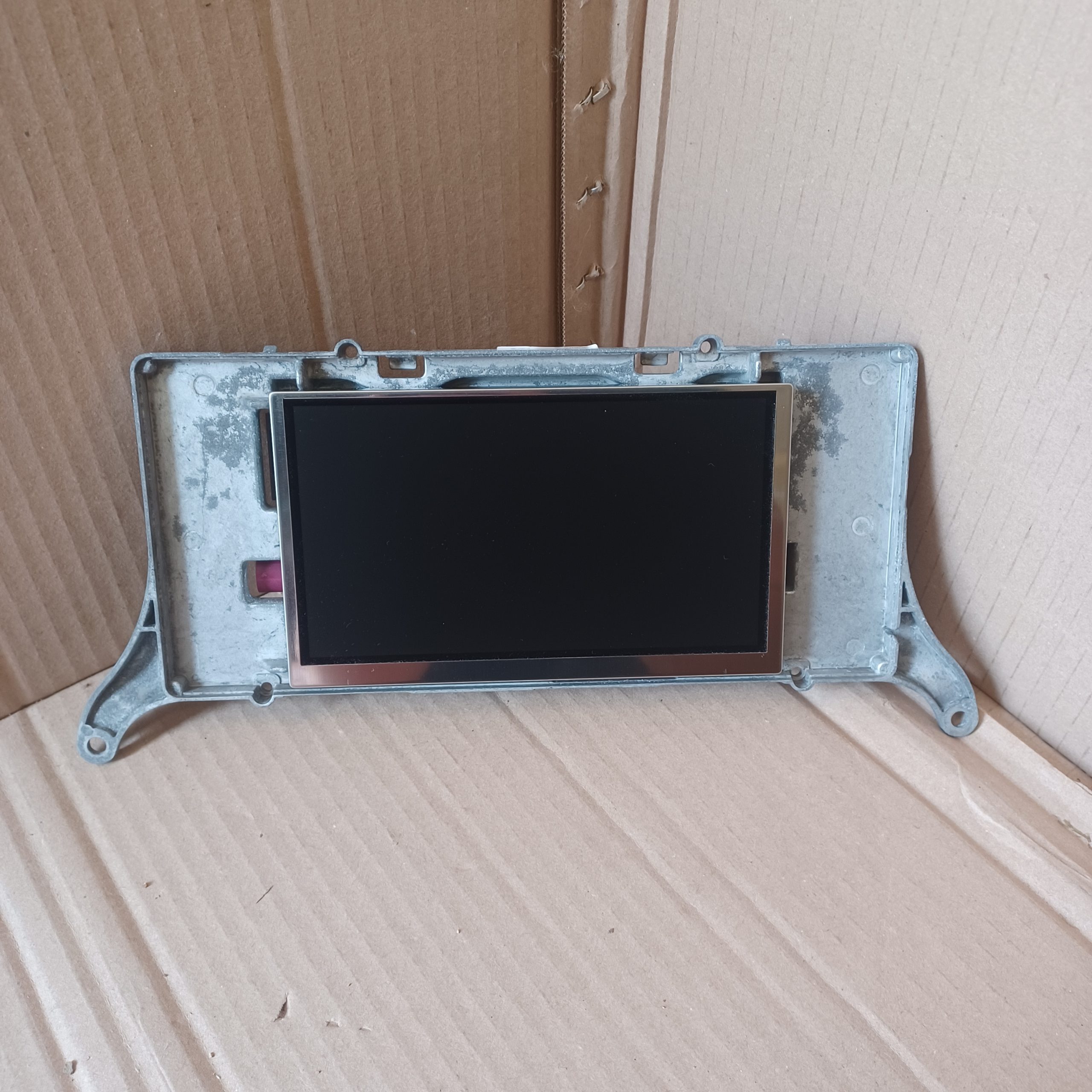 Ecran navigation CID BMW X3 F25 8,8&Prime; Johnson Controls Grand modèle Arrivages Auto Pieces