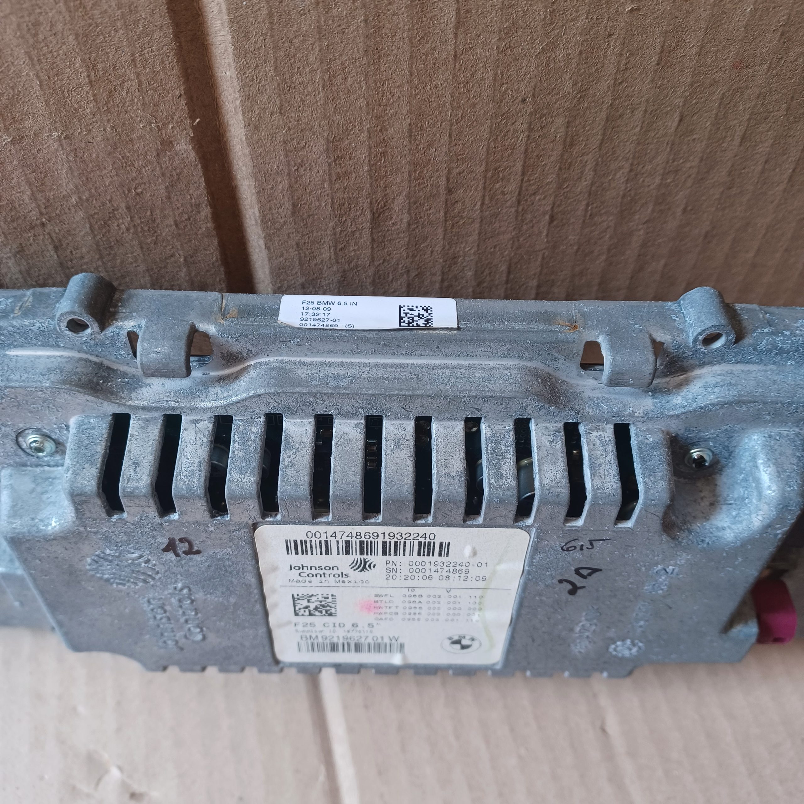 Ecran navigation CID BMW X3 F25 6,5&Prime; Johnson Controls Petit modèle Arrivages Auto Pieces