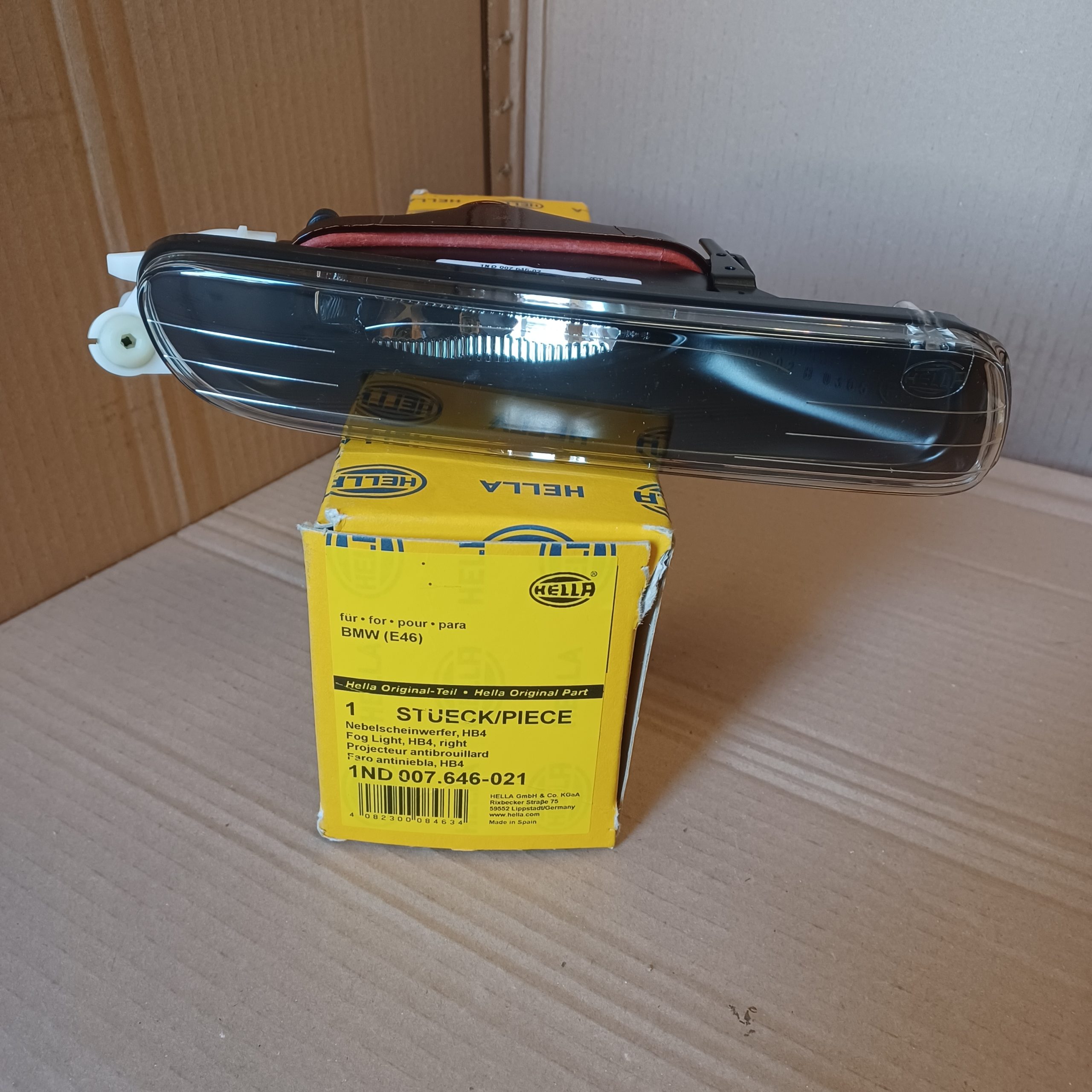 Hella Antibrouillard BMW Série 3 E46 Berline Touring Pare-choc standard Arrivages Auto Pieces
