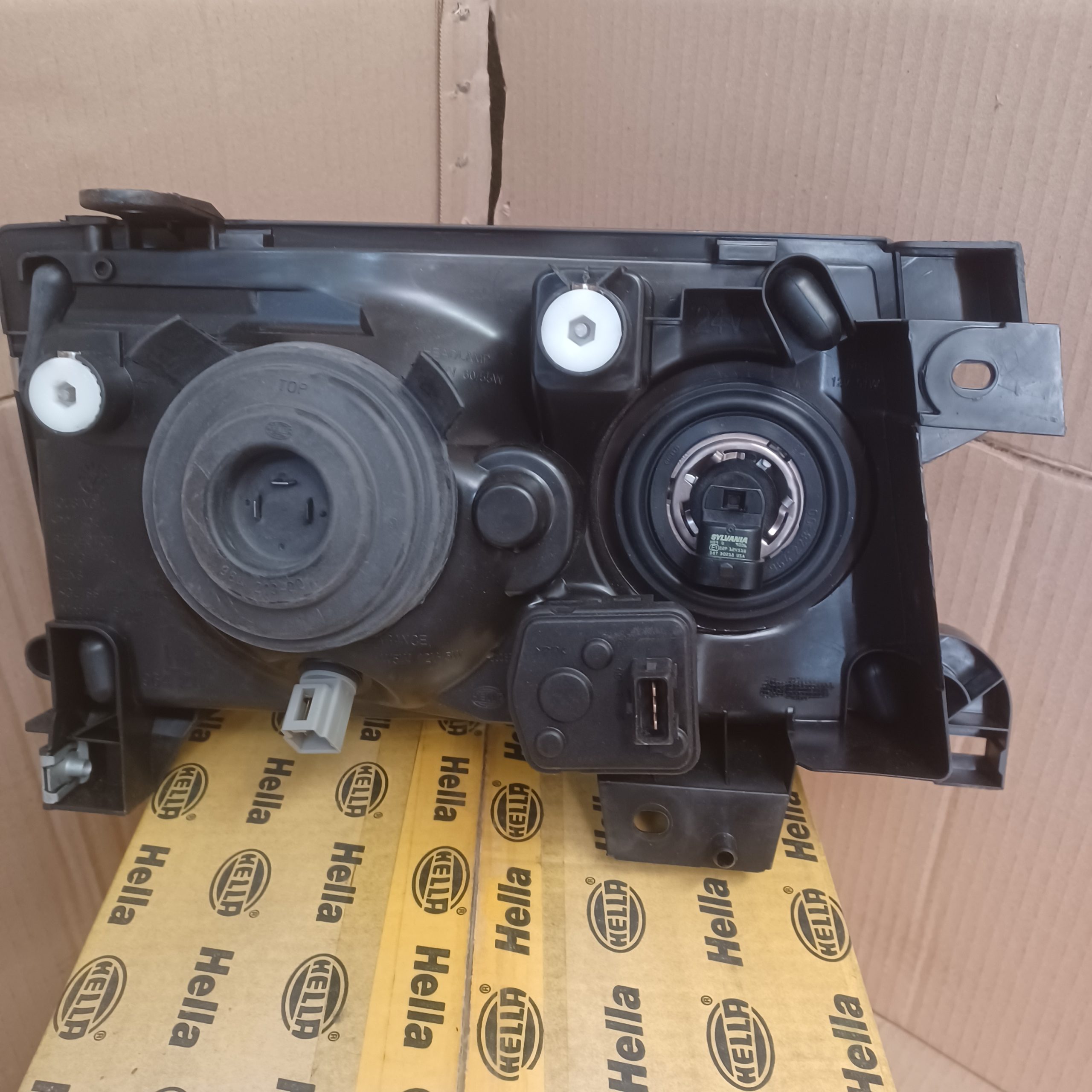 Phare avant gauche Nissan Terrano II réglage de l&rsquo;inclinaison des phares électrique Arrivages Auto Pieces