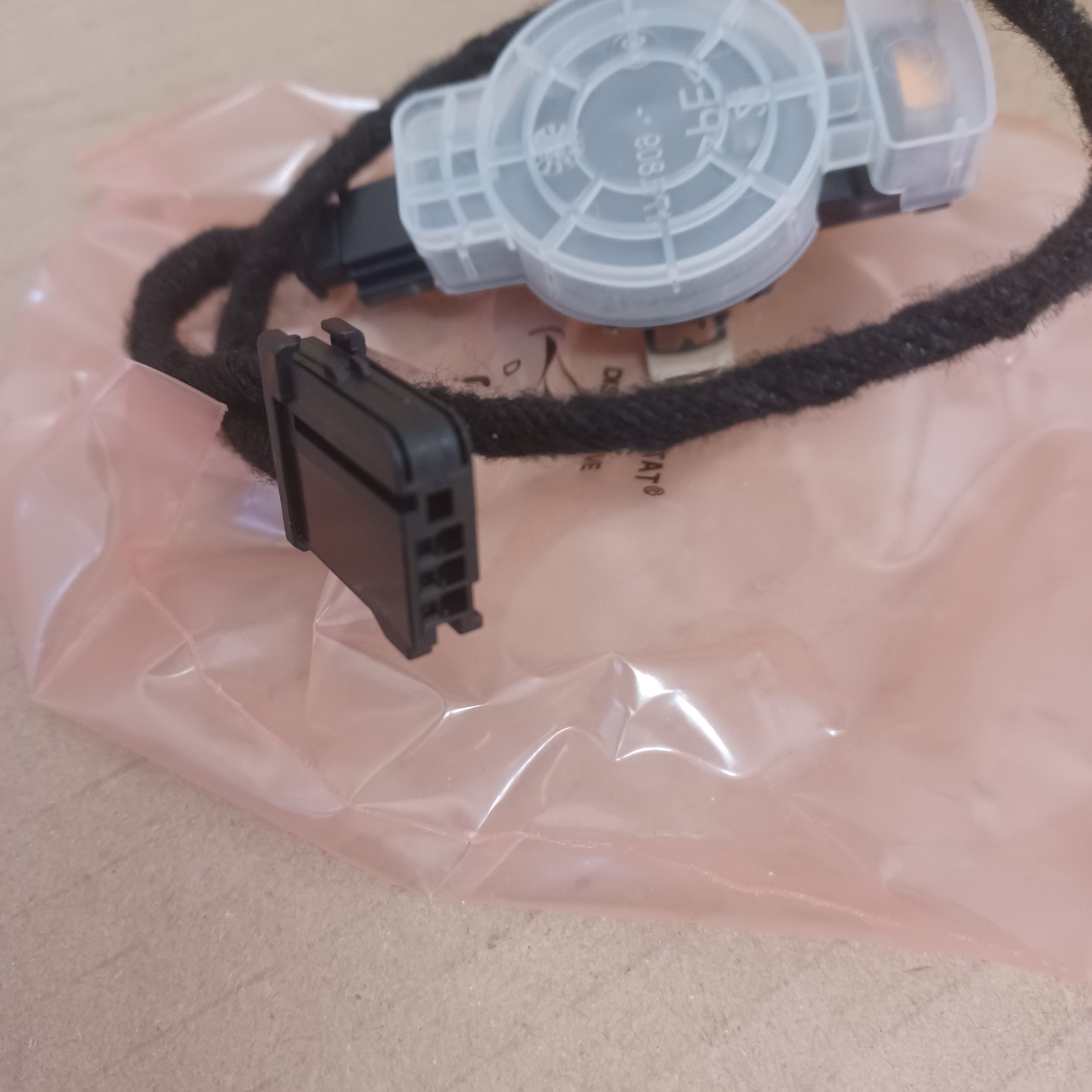 Capteur de pluie Cadillac CTS II Neuf Hella Arrivages Auto Pieces