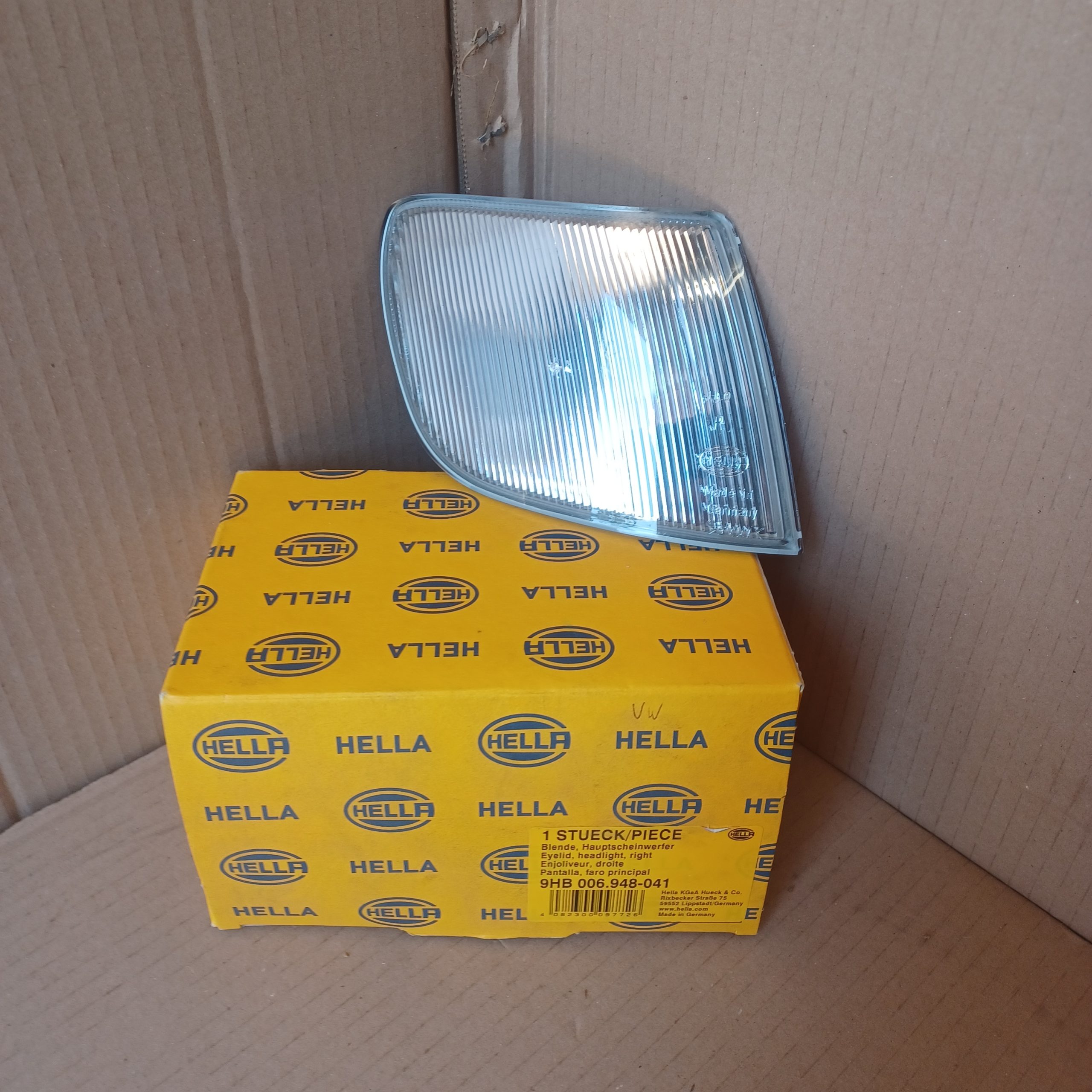 Enjoliveur phare gauche blanc VW Passat B3/B4 Neuf Hella Arrivages Auto Pieces