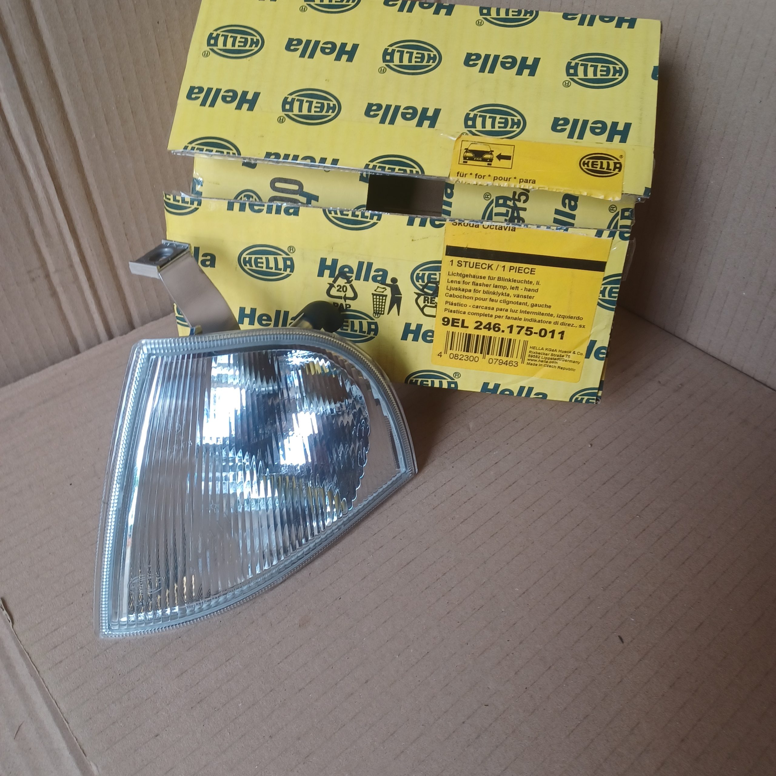 Clignotant droit Skoda Octavia I Hella Neuf Arrivages Auto Pieces