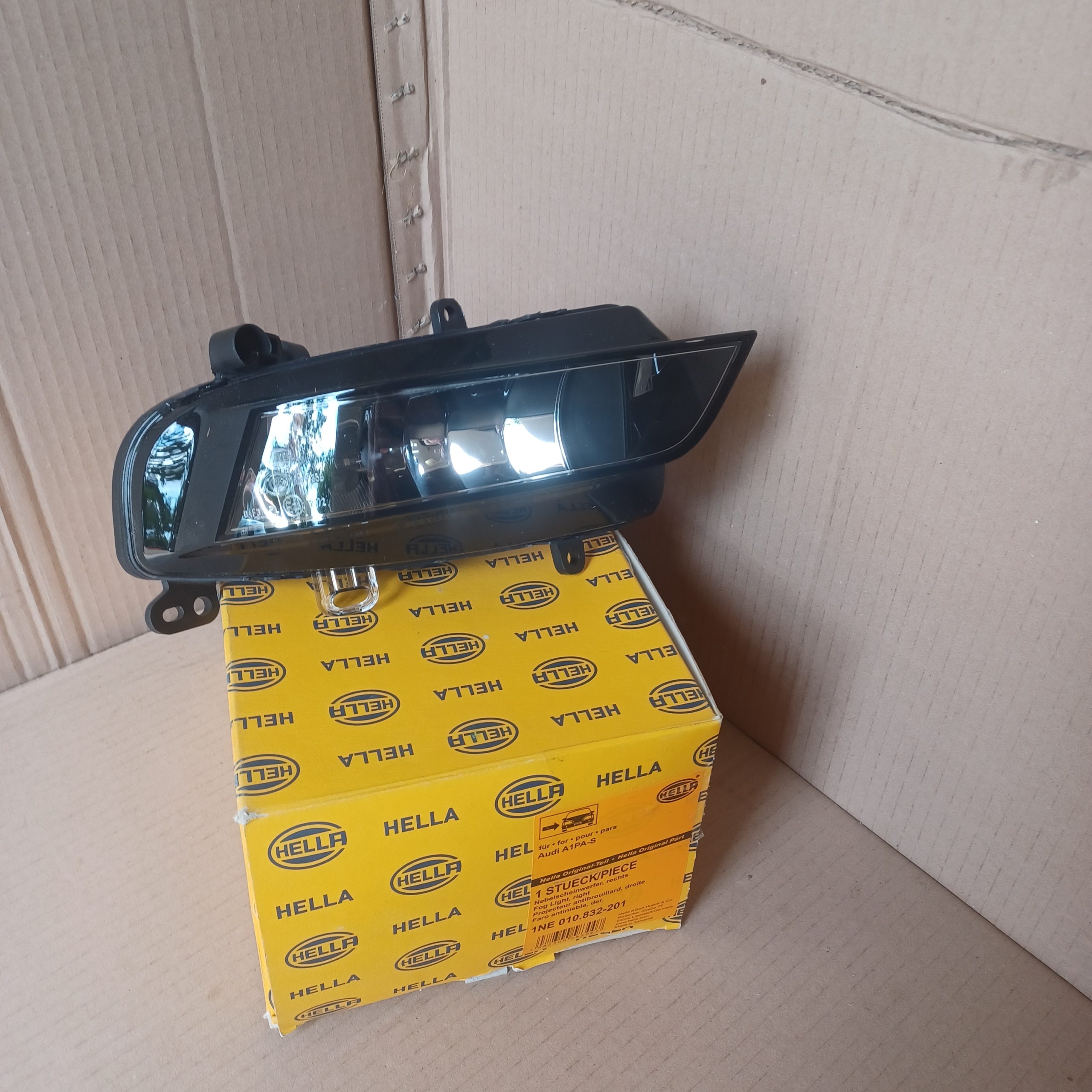 Feu anti-brouillard droit Audi A1 8X Pare choc « Normal » Arrivages Auto Pieces