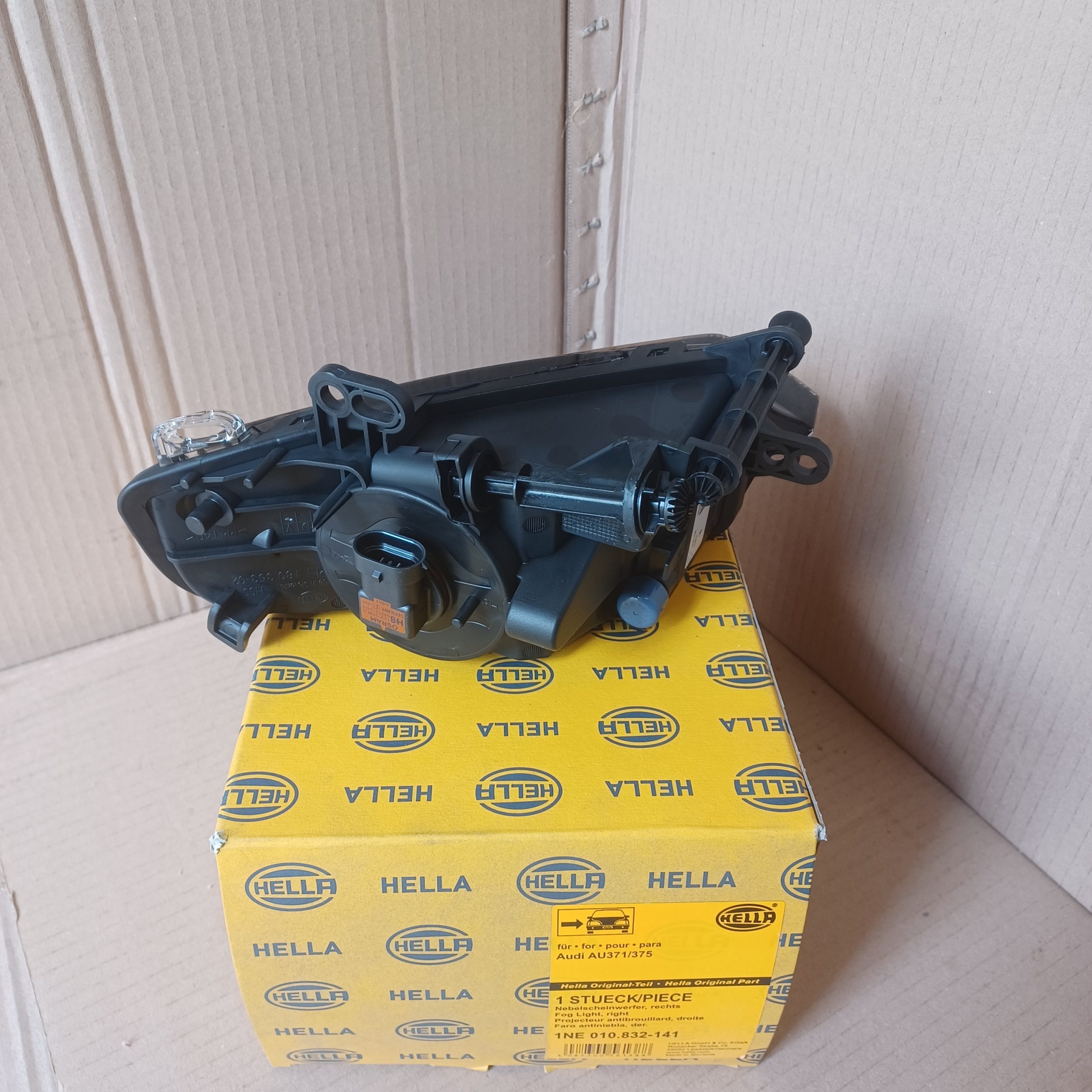 Feu anti-brouillard droit Audi A3 8V Pare choc  » Normal  »  PAS SPORT Arrivages Auto Pieces