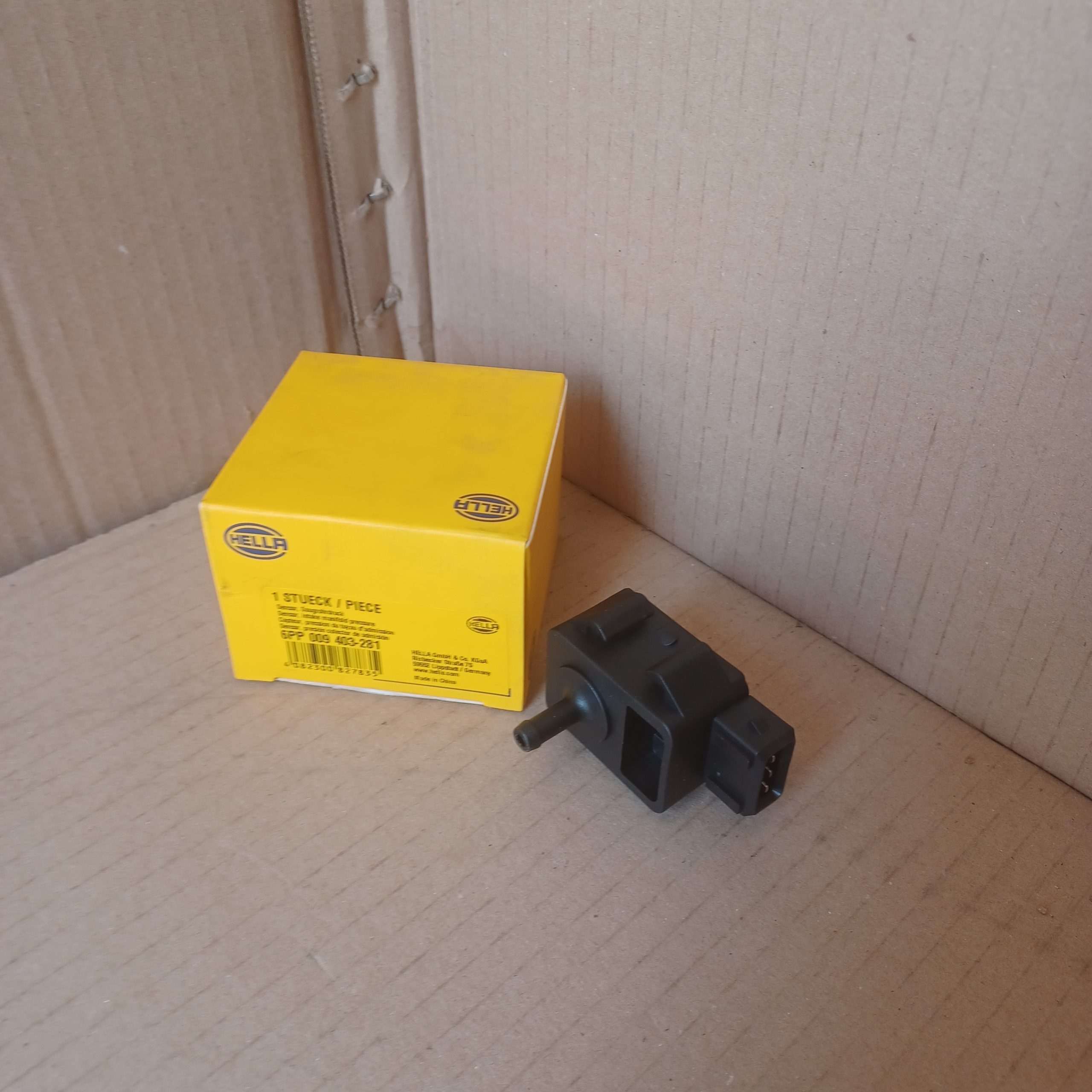 Feu arrière droit sur aile Audi 100 C4 A6 C4 Arrivages Auto Pieces