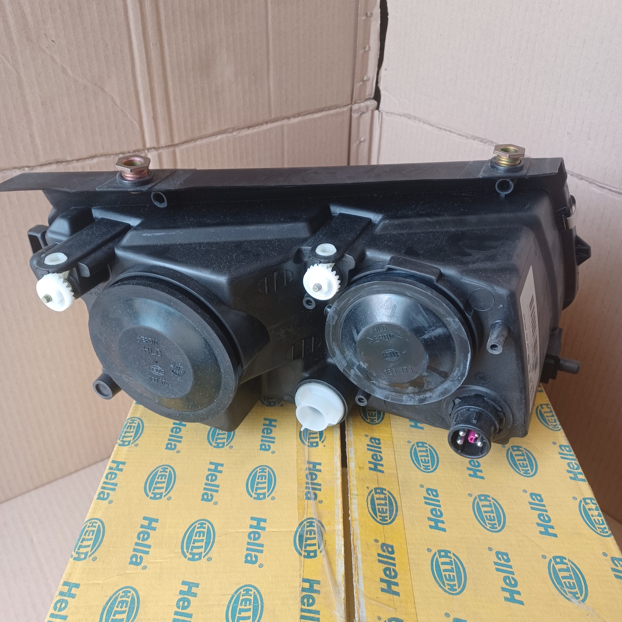 Phare avant gauche VW Passat B5 phase 1 Xénon Break Berline Arrivages Auto Pieces