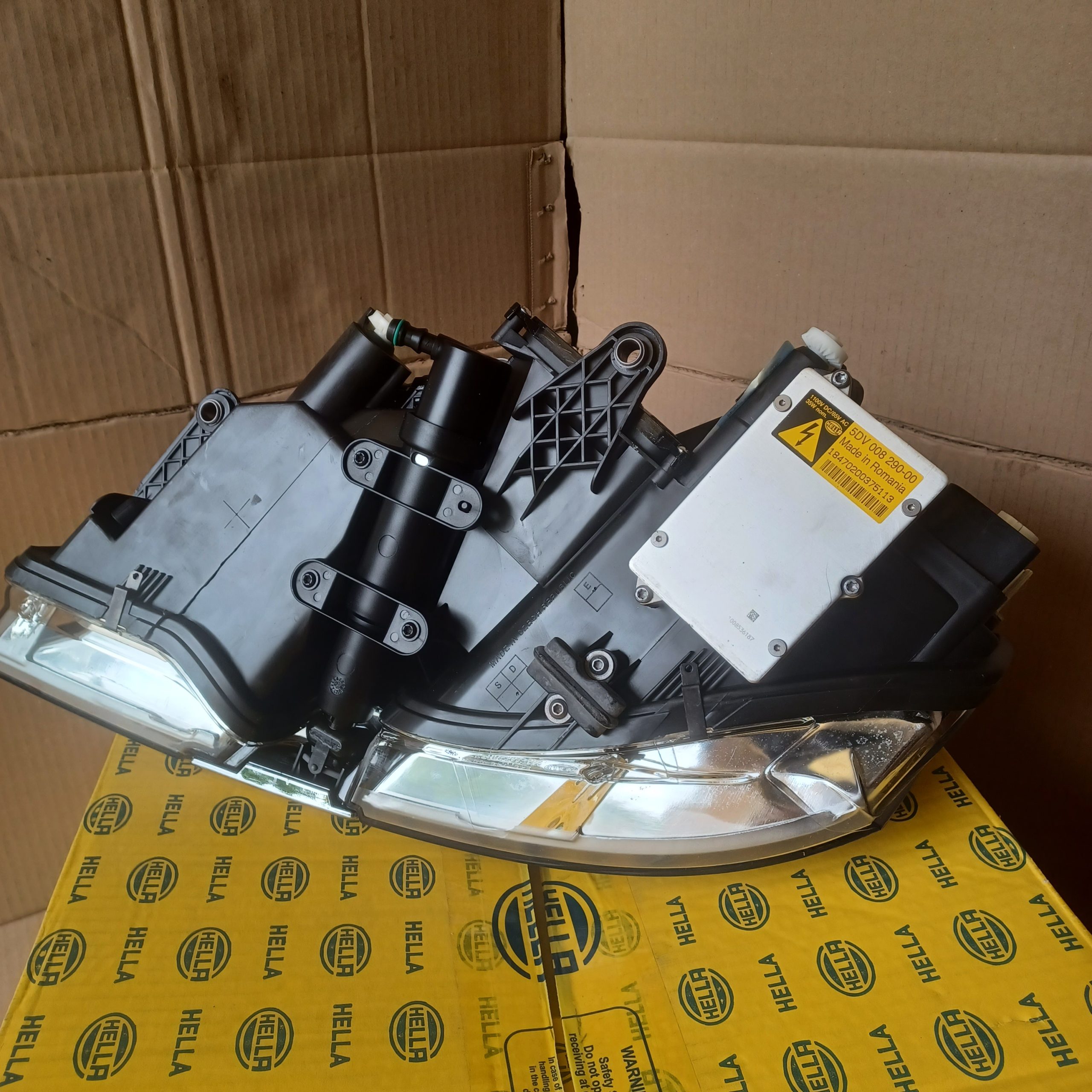 Phare avant droit Skoda Superb I bi-xénon 3U1941018G Arrivages Auto Pieces