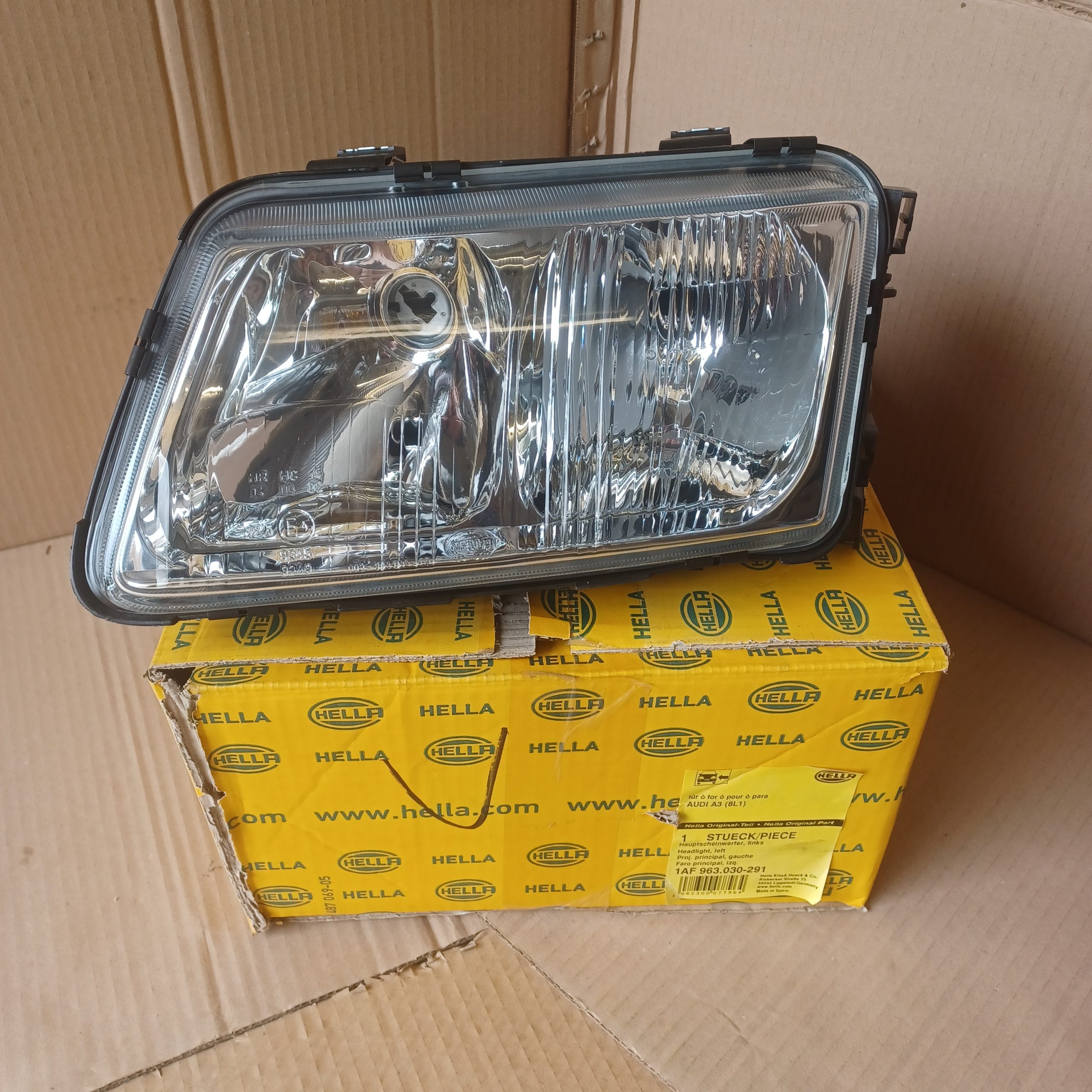 Phare avant gauche Audi A3 8L Halogène Arrivages Auto Pieces