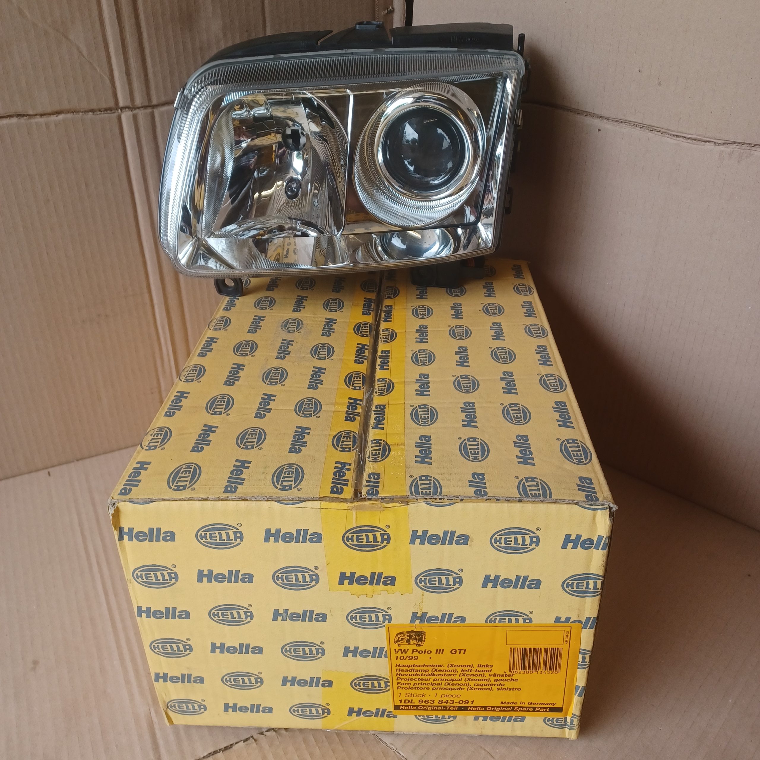 Feu anti-brouillard gauche VW Polo III Phase 2 6N2 Arrivages Auto Pieces