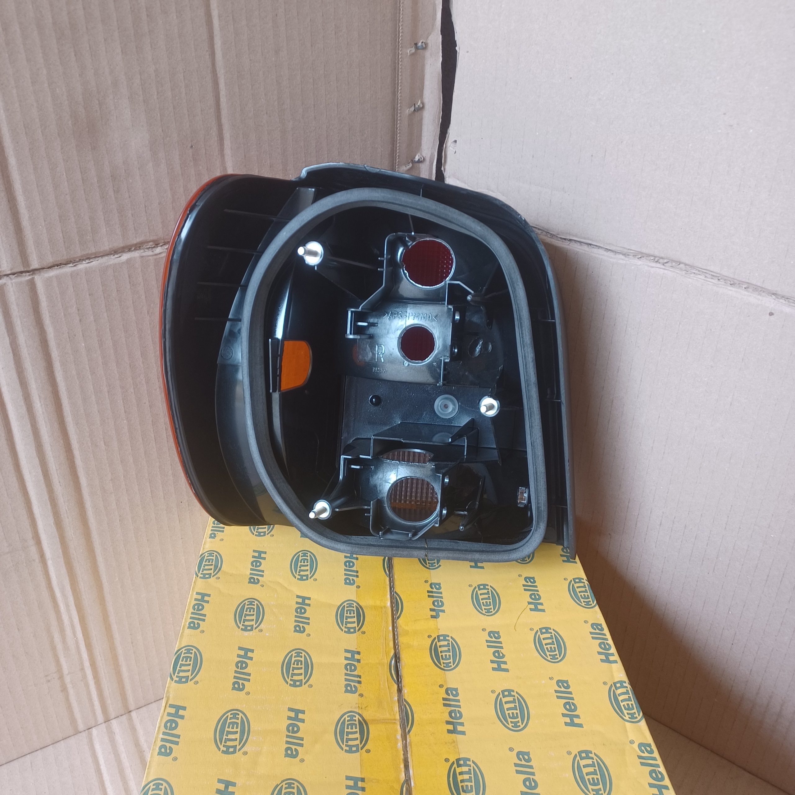 Feu arrière droit VW Polo III 6N1 Arrivages Auto Pieces