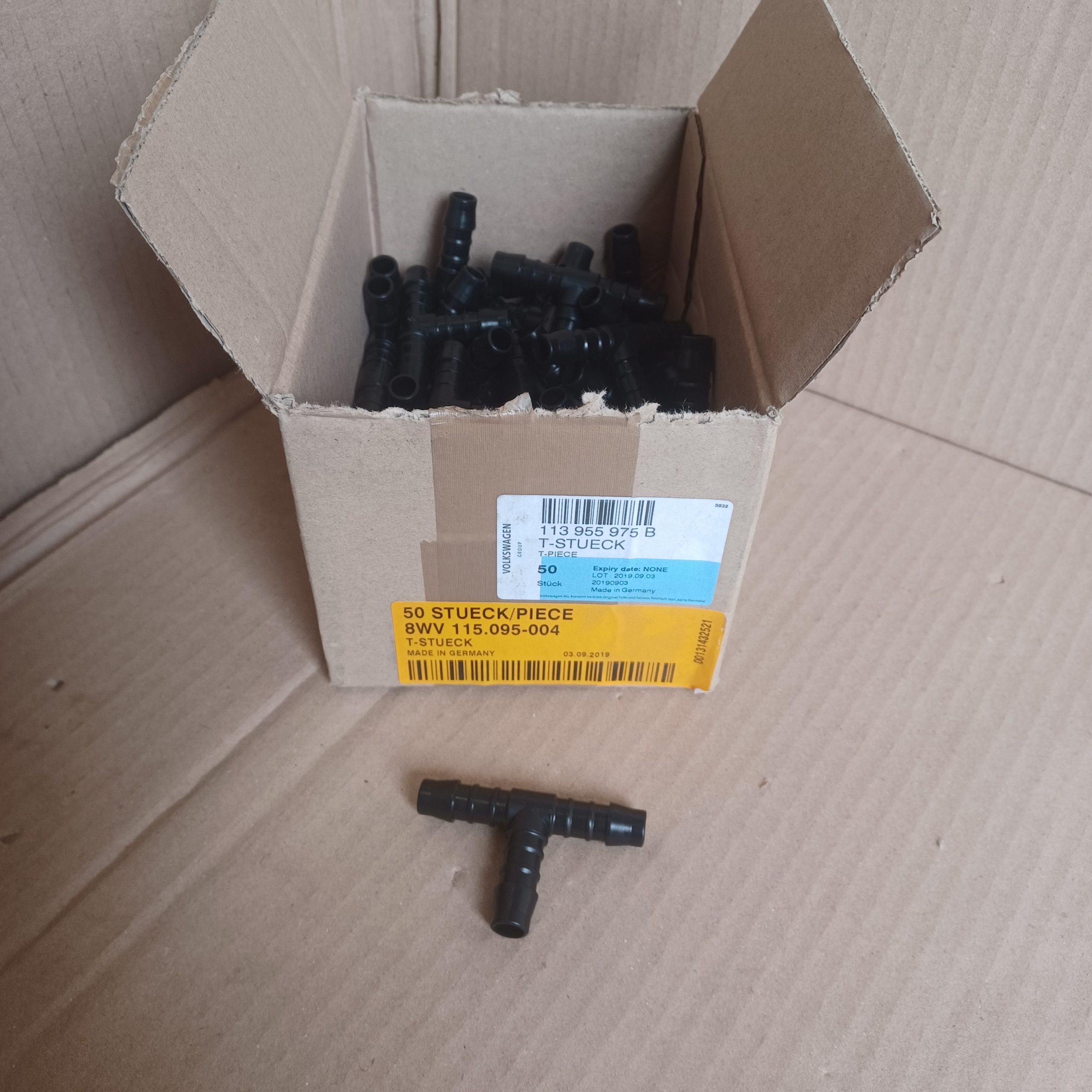 Lot de x10 Catadioptres rond (60mm) rouge à fixer Hella sans boite Arrivages Auto Pieces