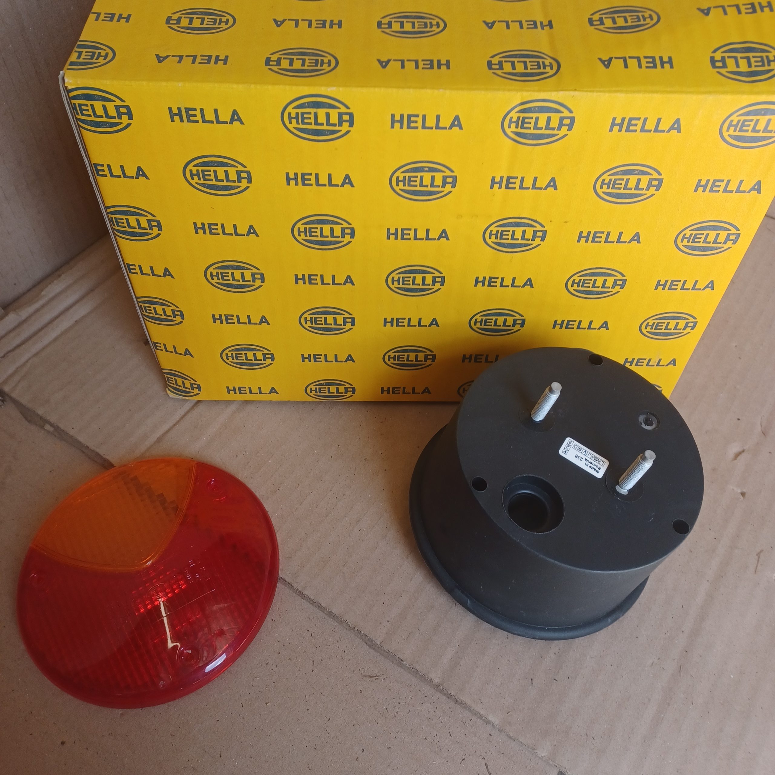 Feu Stop / Position / Clignotant 122,5mm Camping car Autostar, Hymer, LMC, Dethleffs Arrivages Auto Pieces