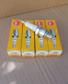 4 bougies d&rsquo;allumage Fiat 500 Ford Taunus 17M Volvo P1800 Arrivages Auto Pieces