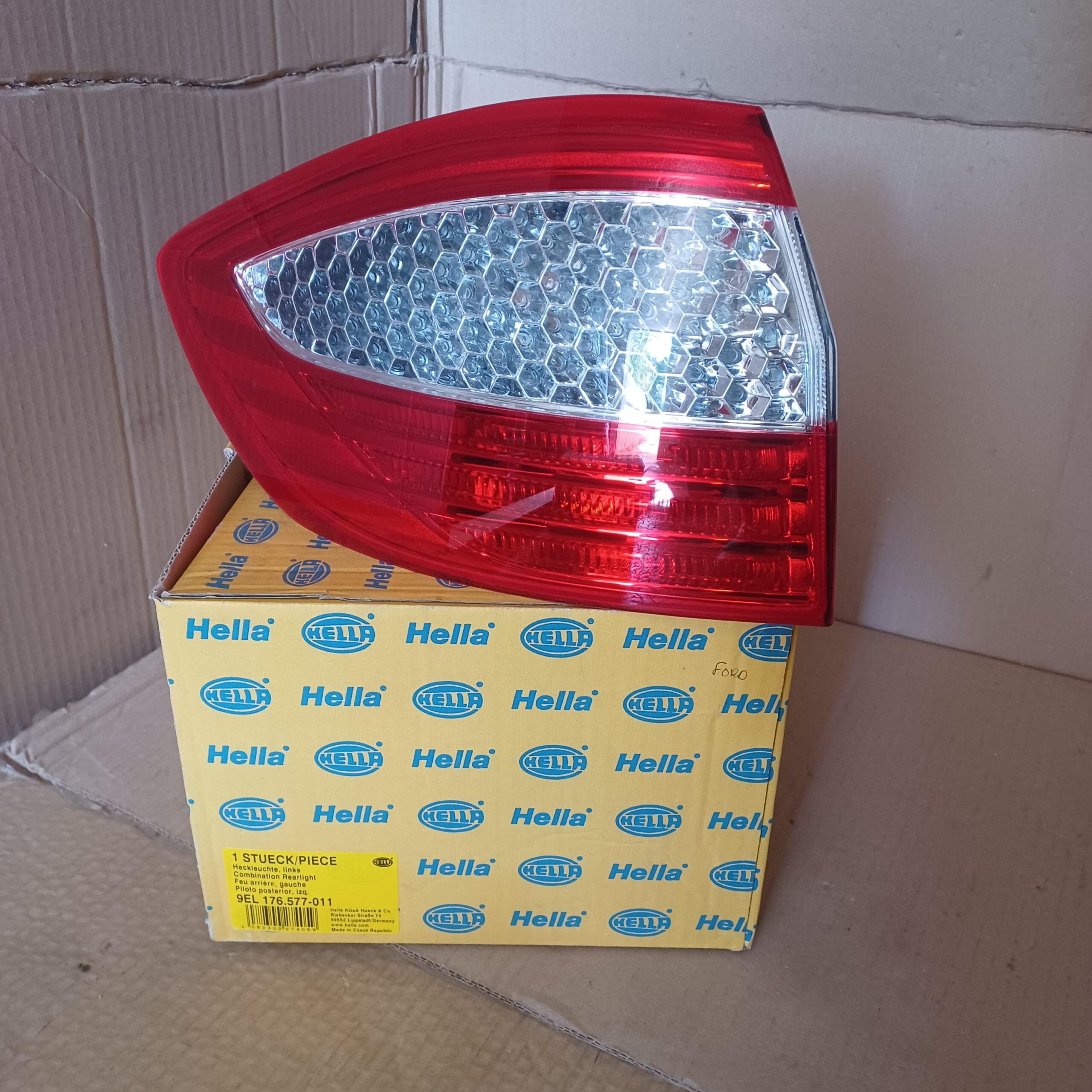 Feu arrière gauche Ford Mondeo IV Turnier Break Neuf Hella Arrivages Auto Pieces