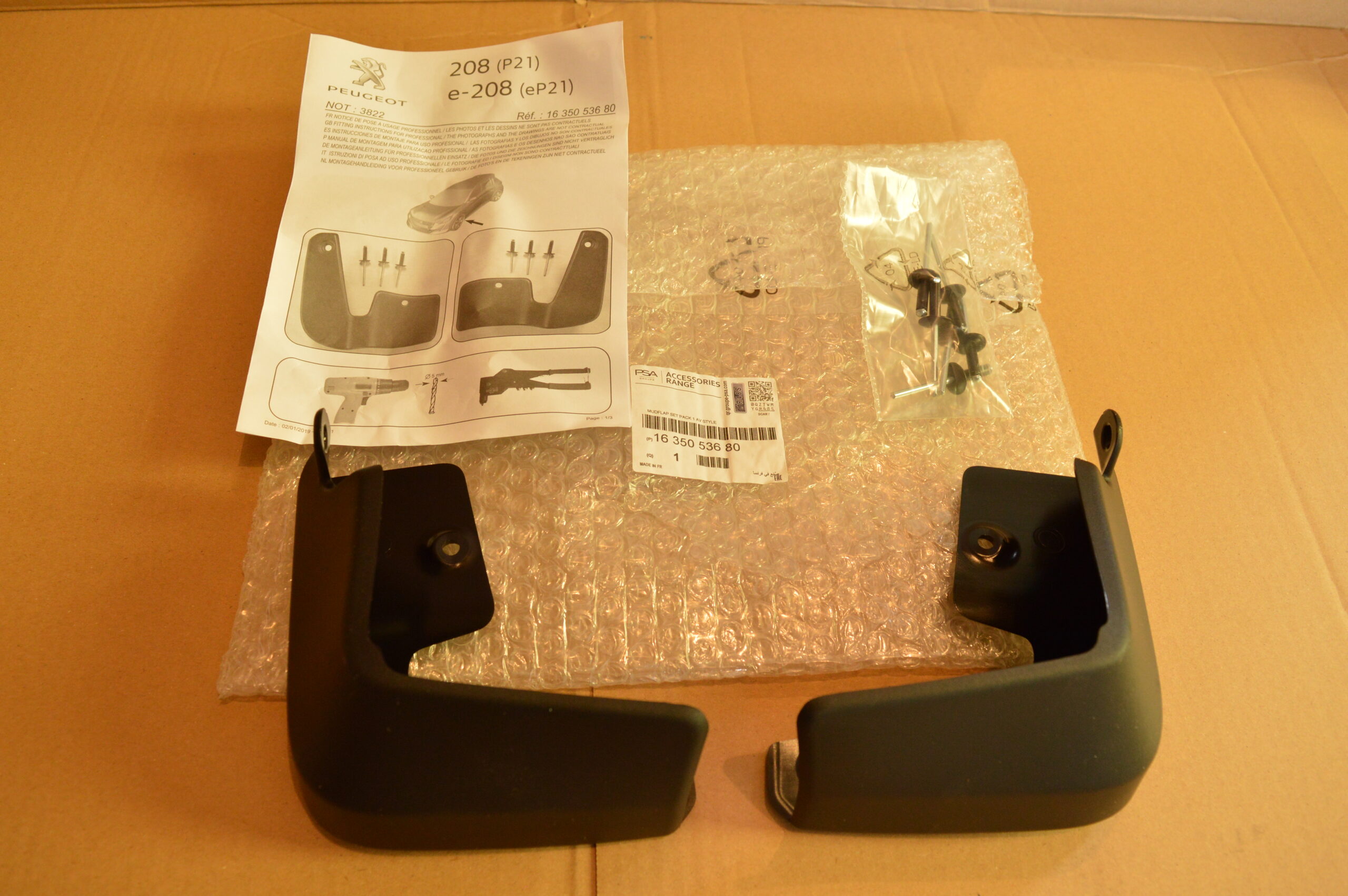 Jeu de 2 bavettes Avant Peugeot 208 II P21 2019-… VERSION UPPER 1635053680 OEM Arrivages Auto Pieces