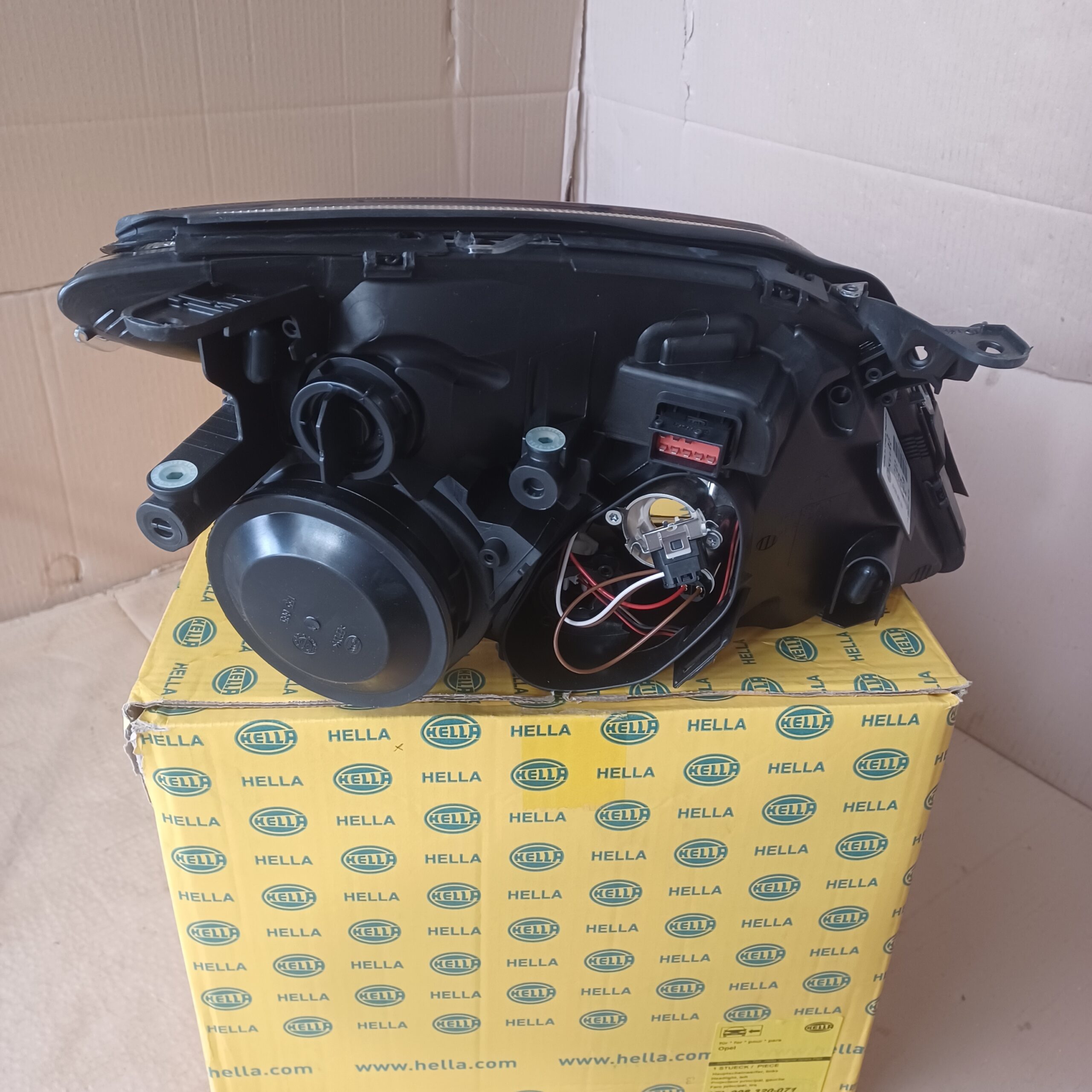 20251104_114210 Phare gauche Opel Vectra C Signum Halogène (Manque 1 cache) Arrivages Auto Pieces