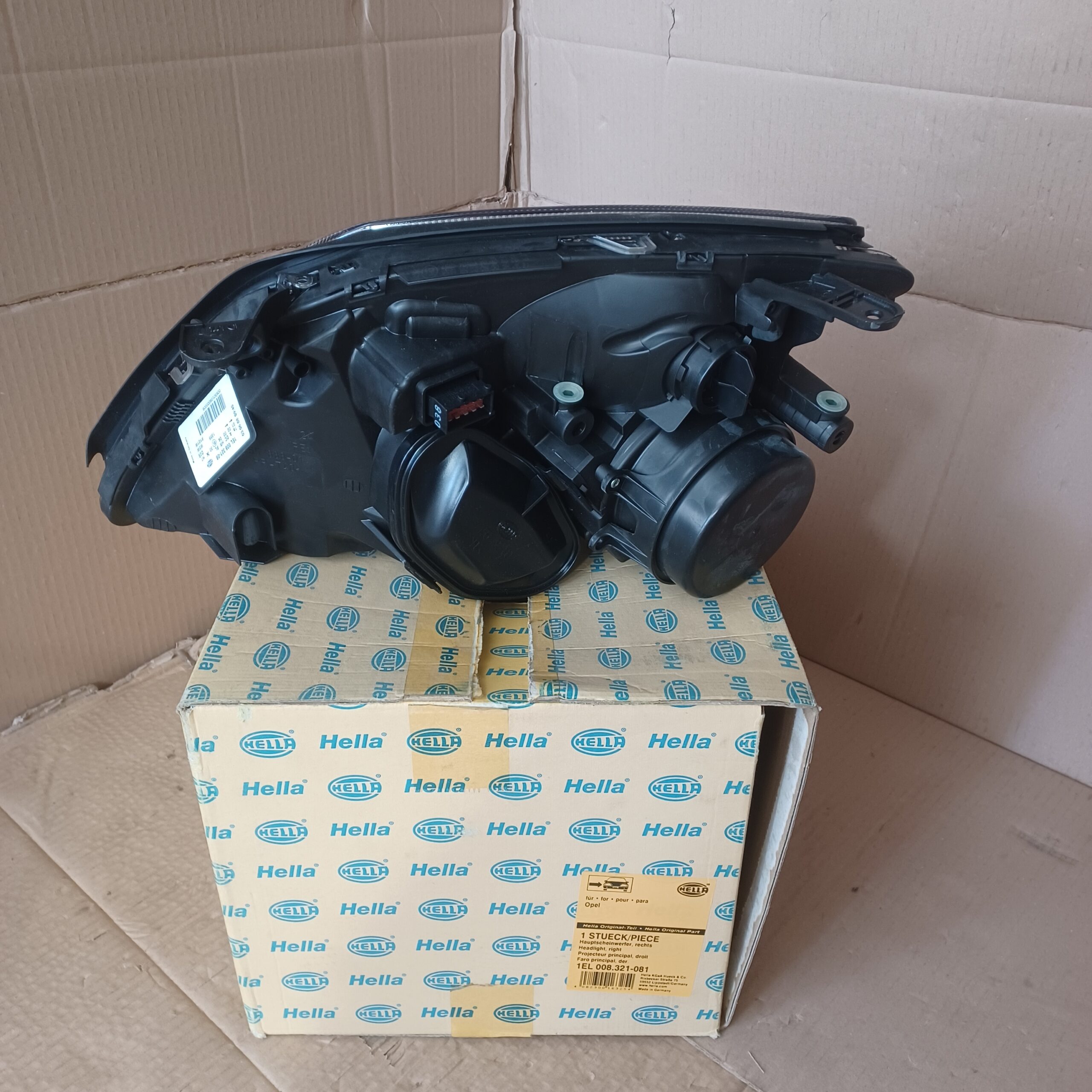 Phare droit Xénon Opel Vectra C Signum Hella 1EL 008 321-081 Arrivages Auto Pieces