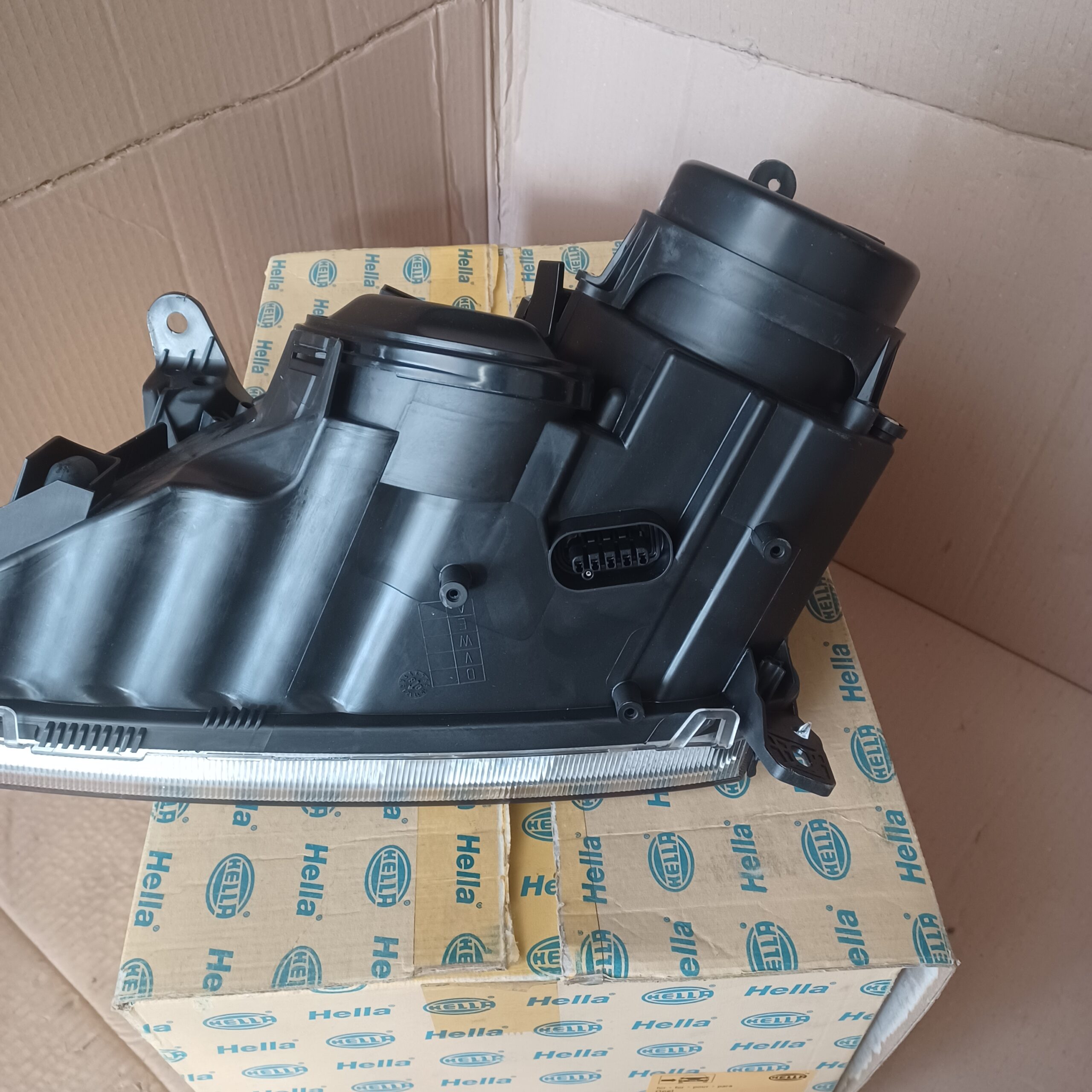 Phare droit Xénon Opel Vectra C Signum Hella 1EL 008 321-081 Arrivages Auto Pieces