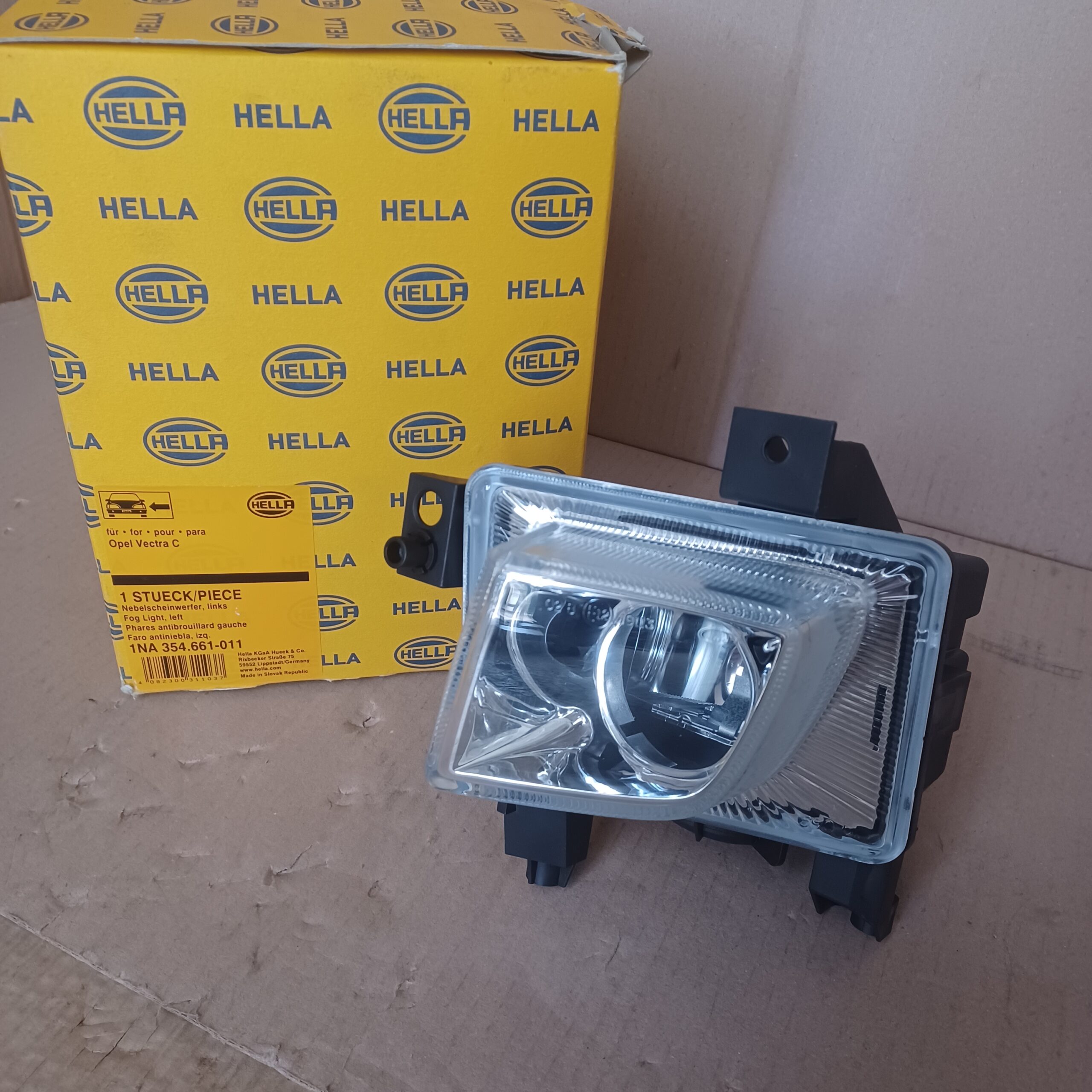 Projecteur antibrouillard droit Opel Vectra C 2002-2009 Attention 2 montages Arrivages Auto Pieces