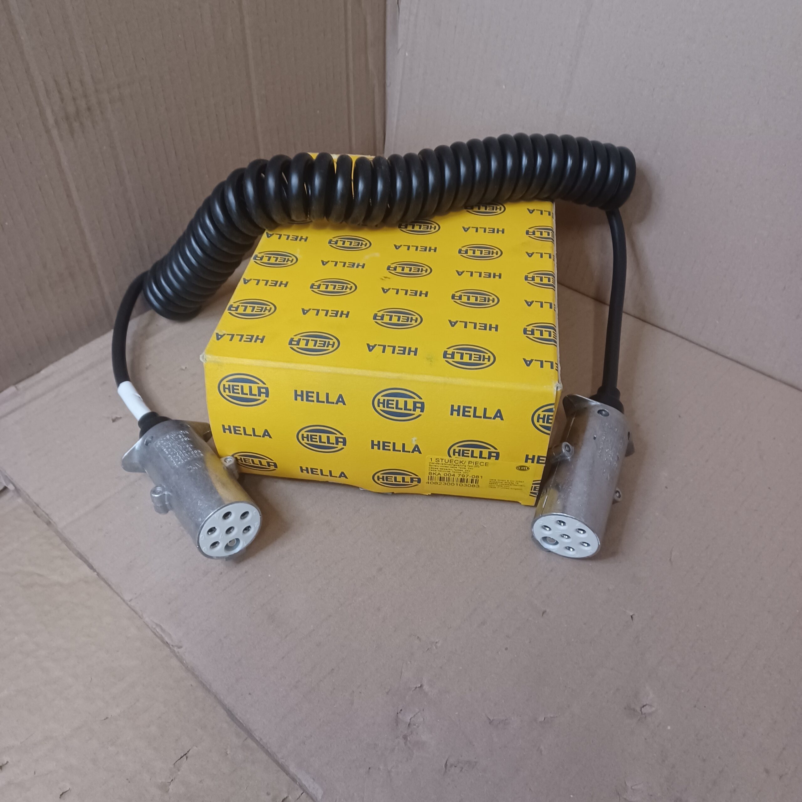 Projecteur longue portée Luminator 24V poids lourd Scania Volvo Arrivages Auto Pieces