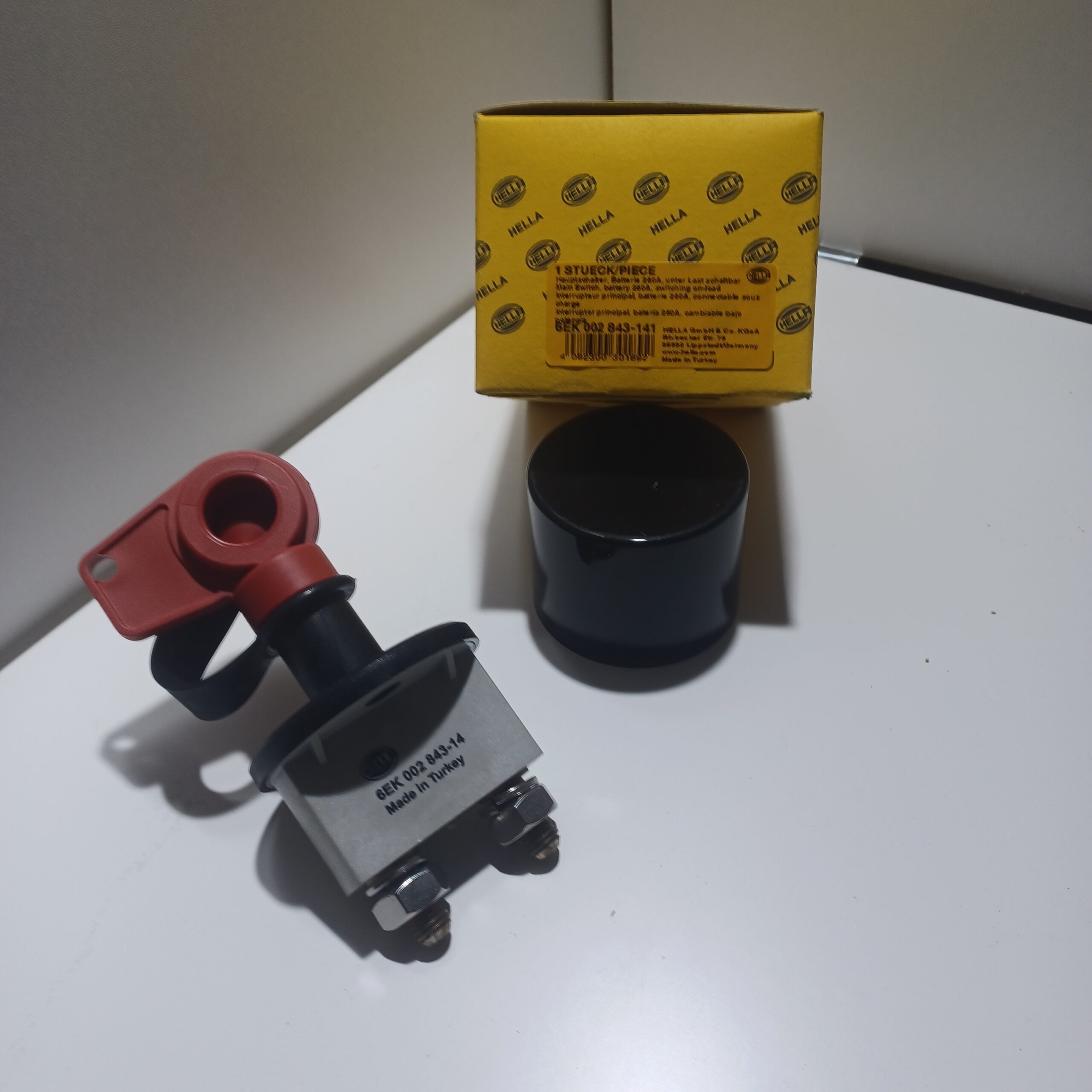 x1 Boîte à fusibles 4 fusibles 12V 24V Universel Camping car Caravane Utilitaire Arrivages Auto Pieces