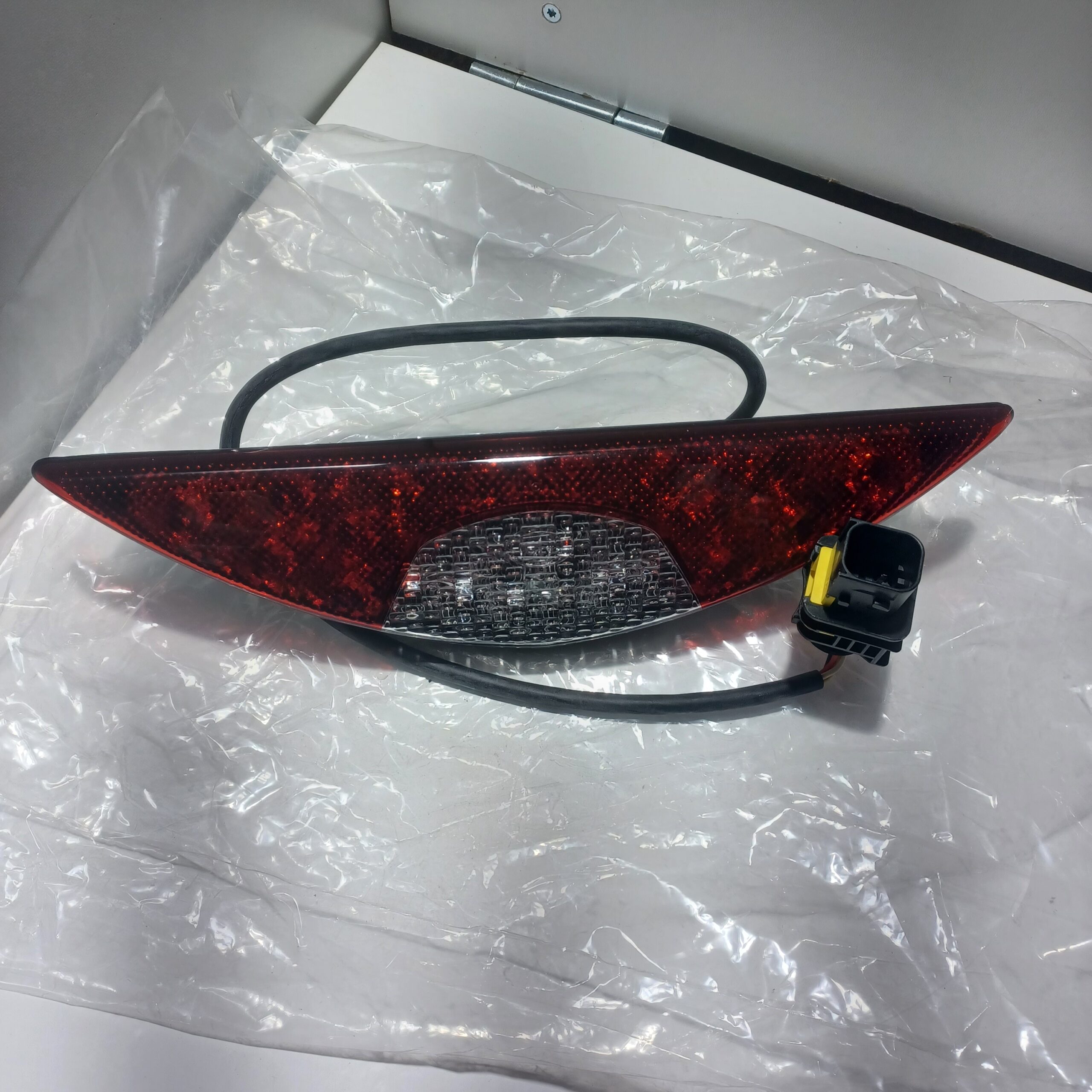 Lot de 2 feux de position avant 12v 24v 60x80x90mm R5W Arrivages Auto Pieces