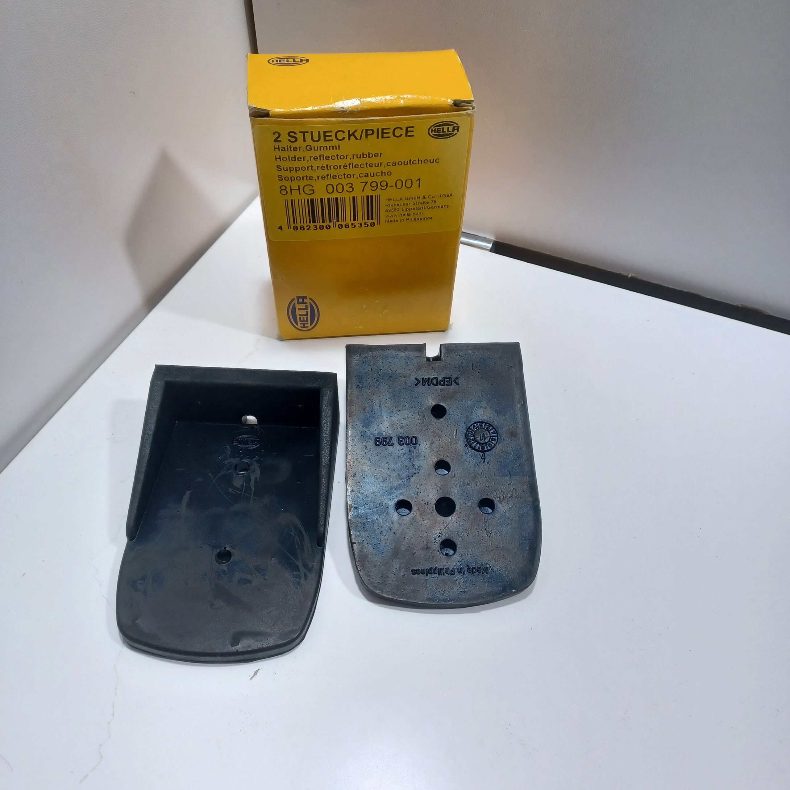 Cabochon feu arrière gauche Deutz Agroprima Agroxtra DX3 Arrivages Auto Pieces