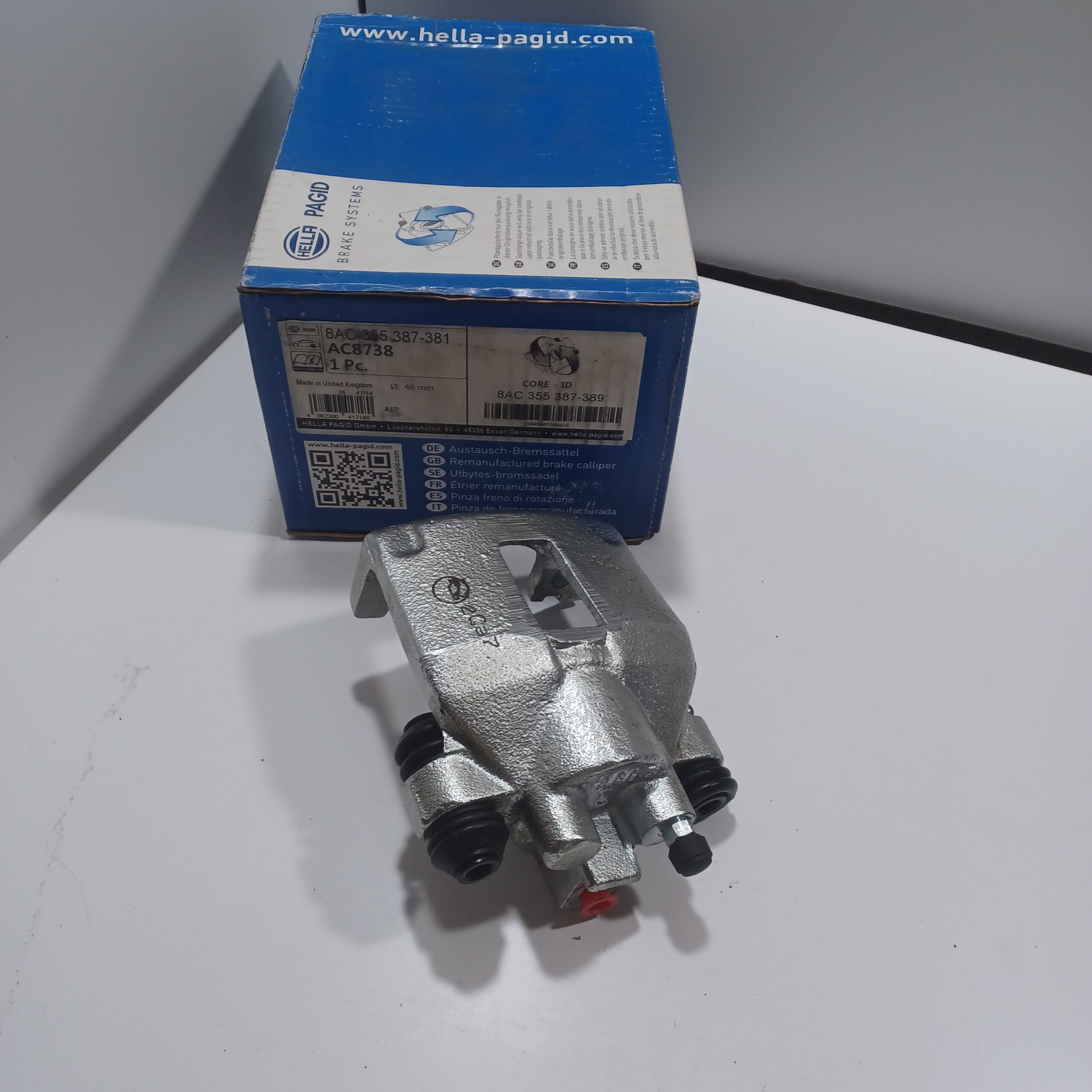 Étrier de frein arrière droit Jeep Grand Cherokee I ZJ ZG Hella Arrivages Auto Pieces