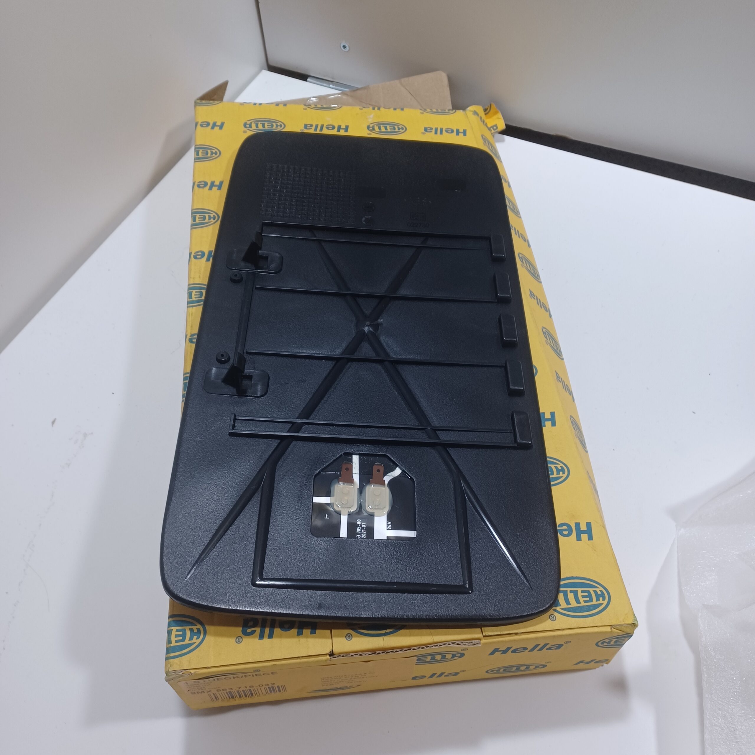 Glace de rétroviseur G ou D 24V Chauffante Mercedes Vario B667 B670 B668 Arrivages Auto Pieces