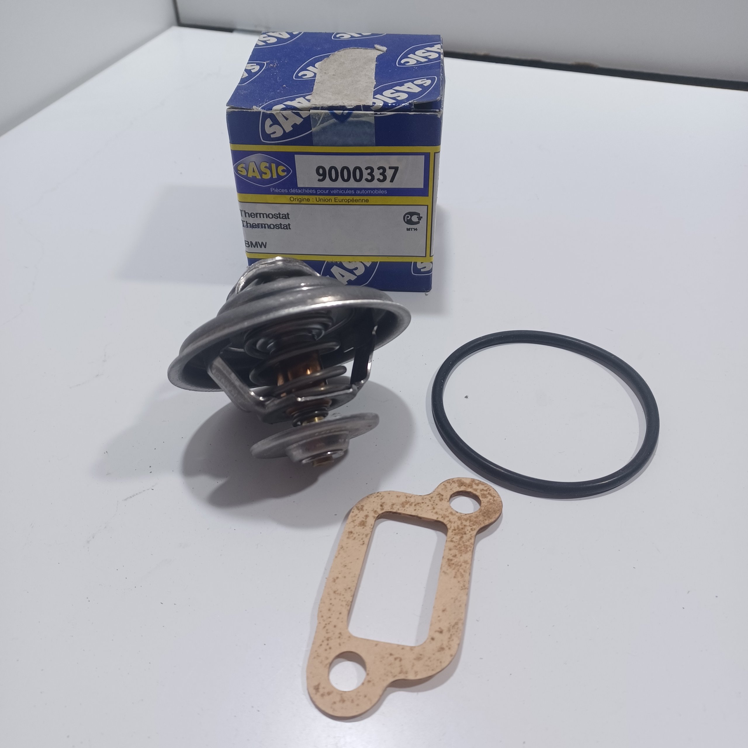 Thermostat Mercedes W201 2.3 2.5 2.6 W124 230 260 280 300 320 W460 230 280 W116 280 Arrivages Auto Pieces