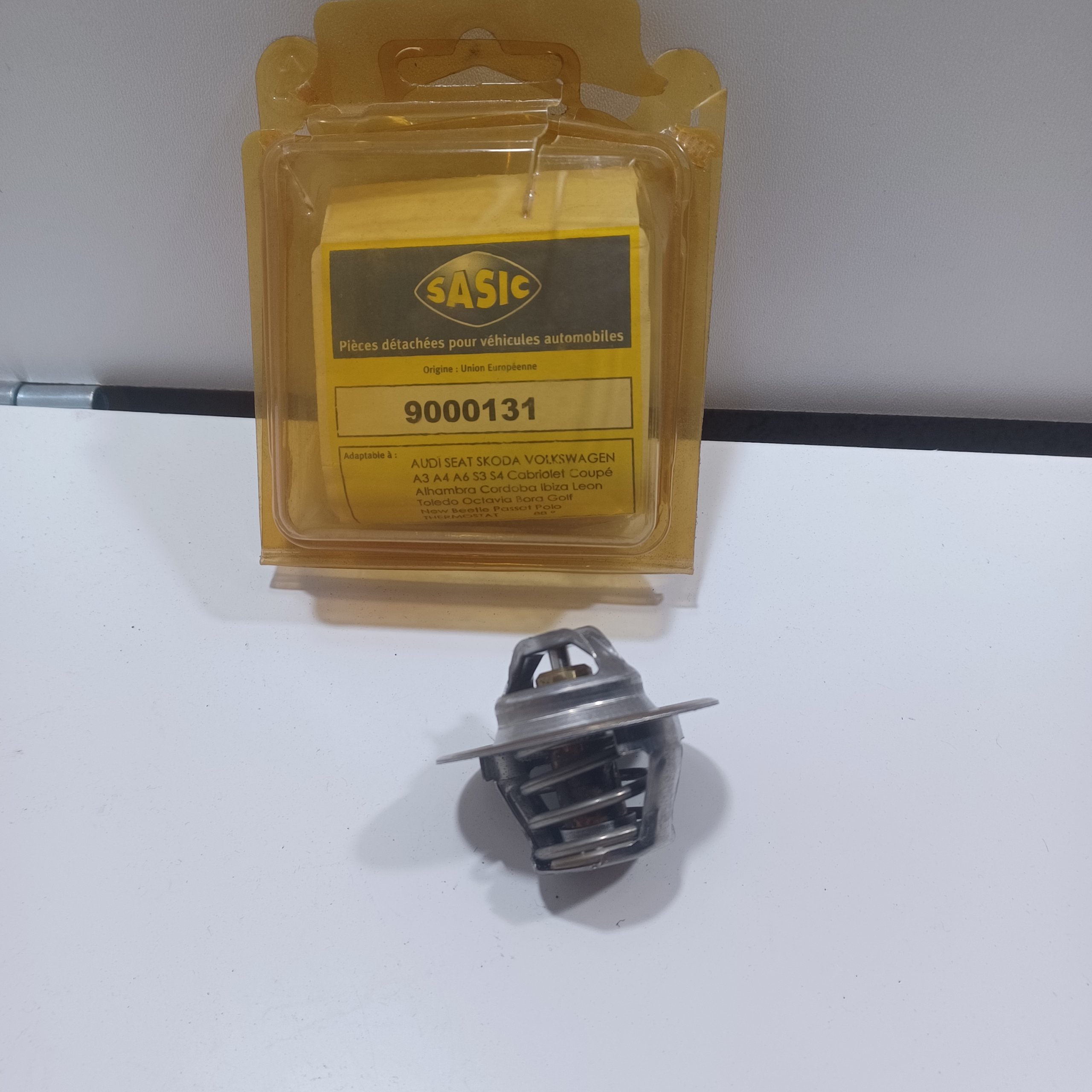 Boitier thermostat VW Golf III 1.9 TDI Passat B3/B4 1.9 TDI Seat Ibiza II 1.9 TDI Arrivages Auto Pieces
