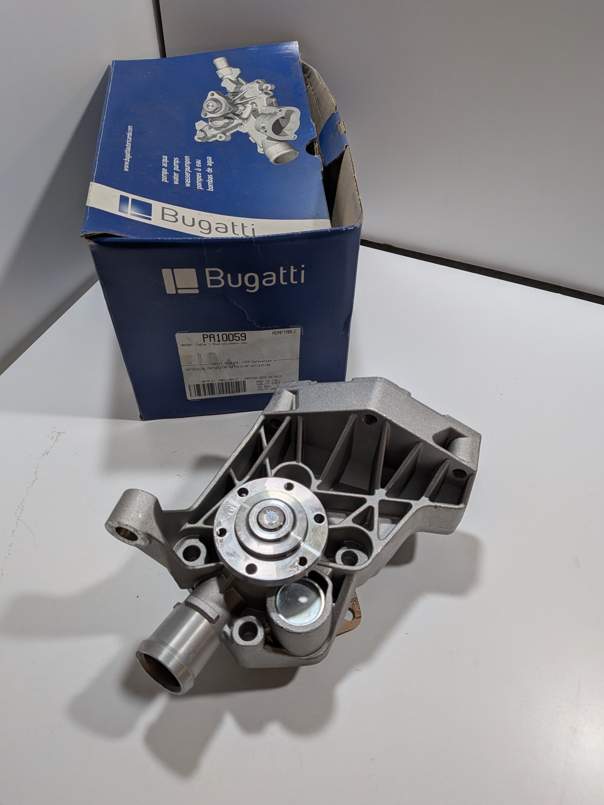 Pompe à eau Skoda Fabia I 1.0 1.4 Neuf Arrivages Auto Pieces