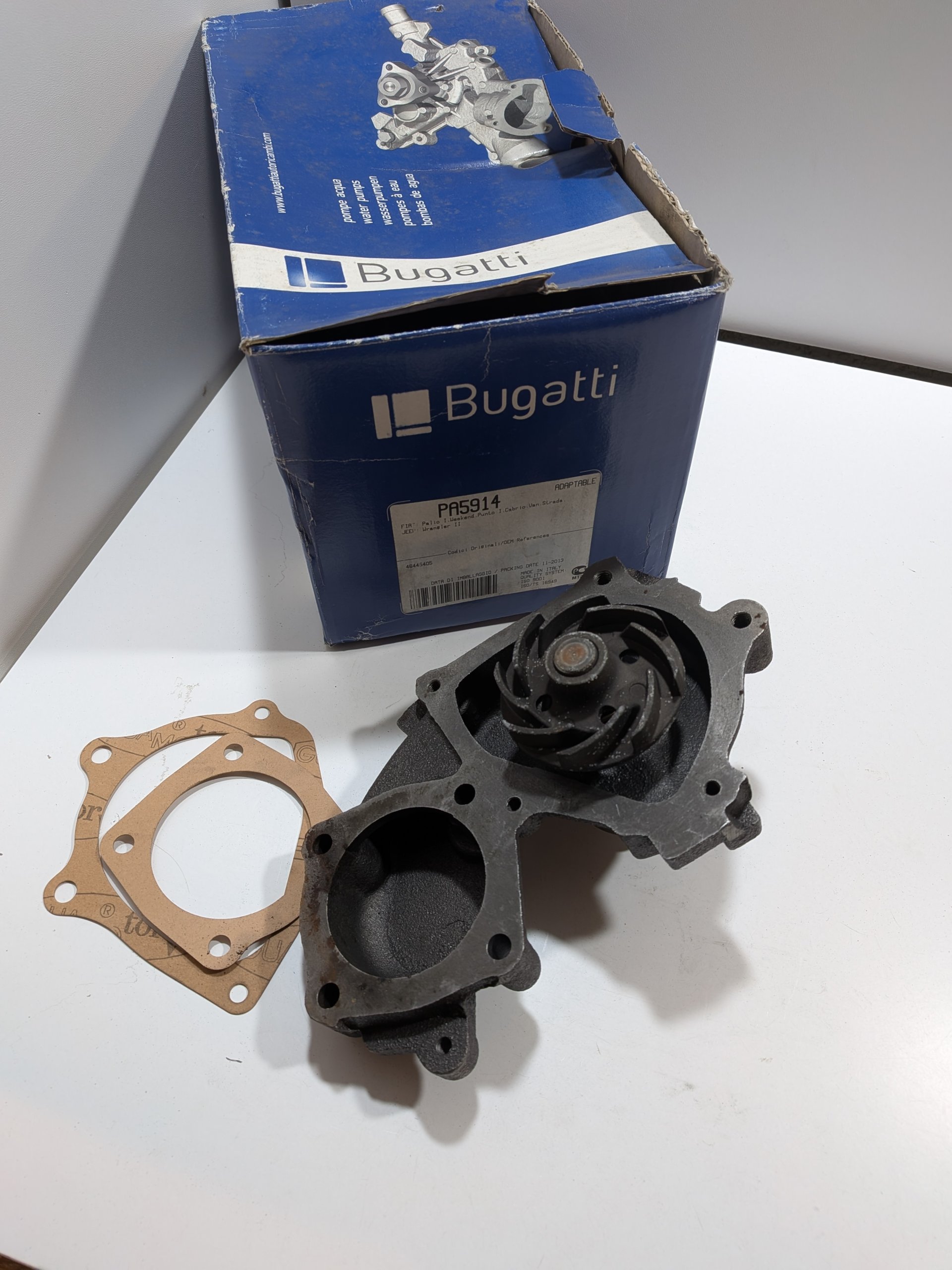 Pompe à eau Fiat Punto I Palio I 1.7D TD Neuf Arrivages Auto Pieces
