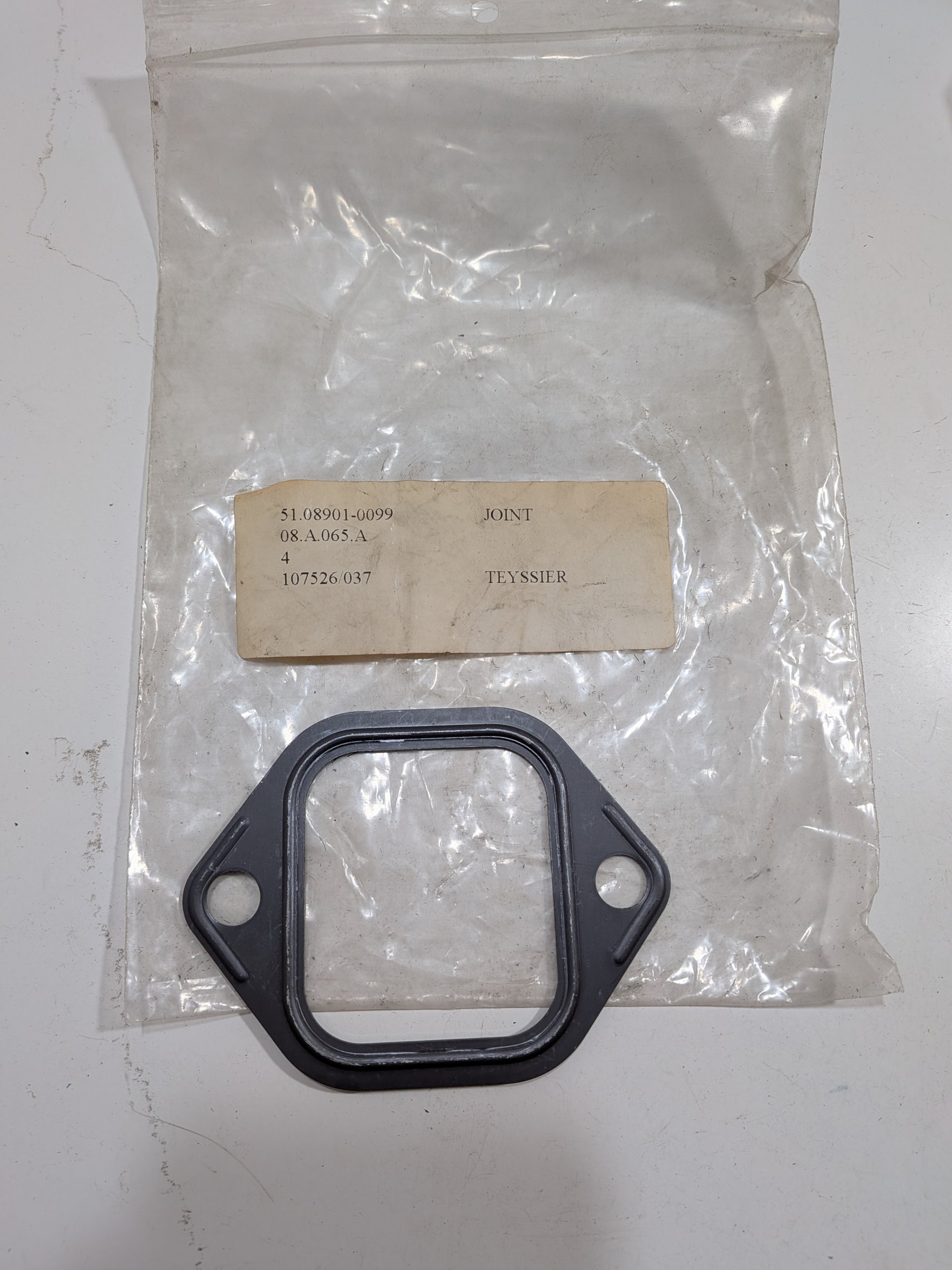 Plaque pompe à eau Nanni diesel  4.220HE, 5.280HE Arrivages Auto Pieces