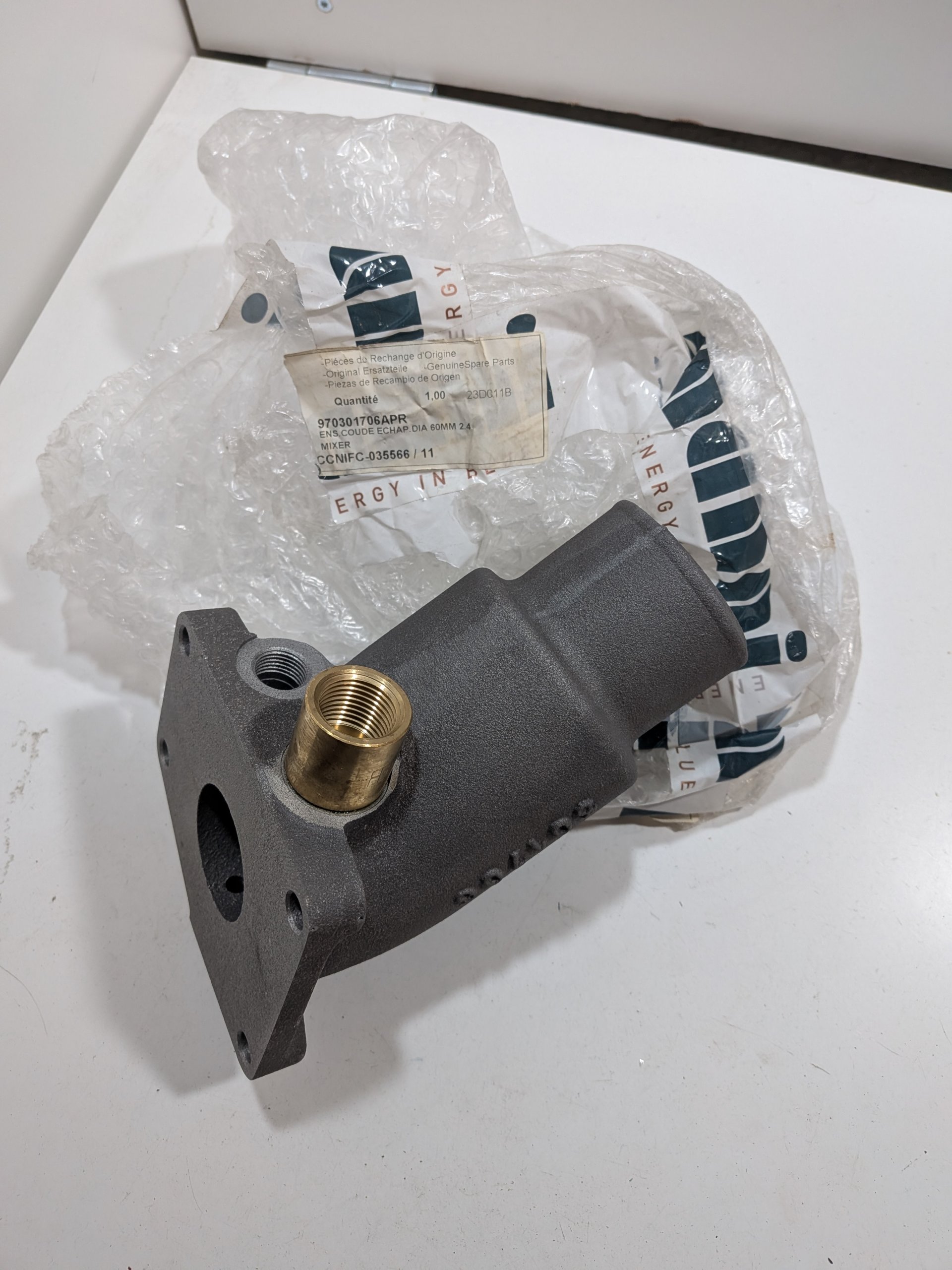 Couvercle arrière tubulure Nanni Diesel 95700289 Arrivages Auto Pieces