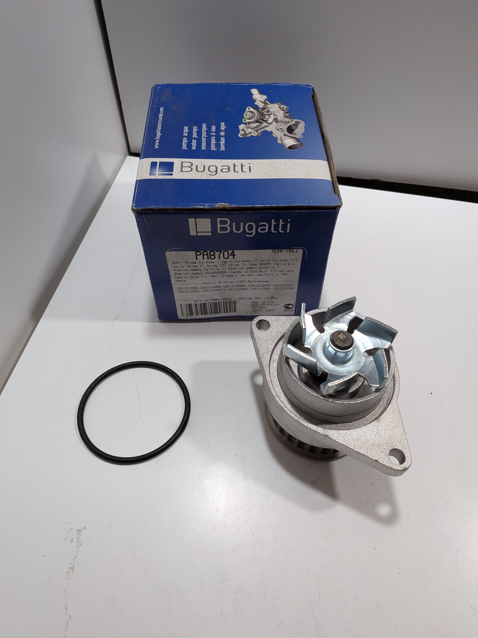 Pompe à eau VW Golf III 1.4 1.6 Polo III 1.0 1.3 1.4 1.6 IV 1.6 Fox 1.0 1.6 Neuf Bugatti Arrivages Auto Pieces