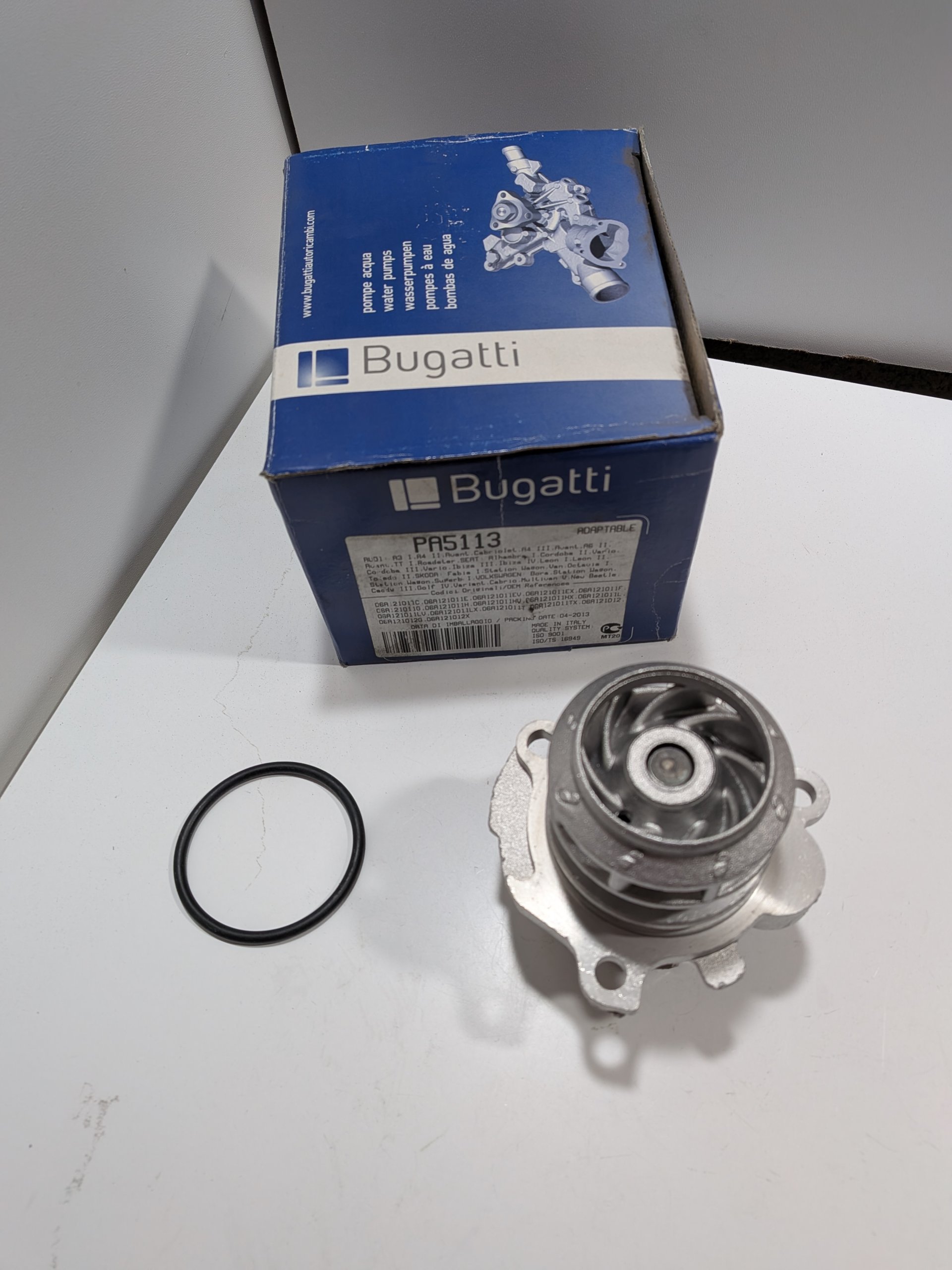 Pompe à eau Audi A4 B5 1.8T A3 8L 1.8 1.8T Audi TT 8N 1.8T VW New Beetle 1.8T Arrivages Auto Pieces