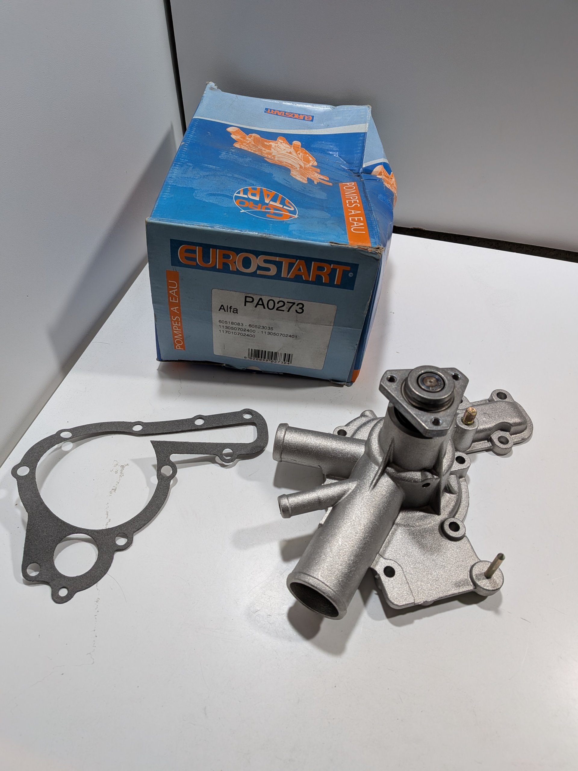 Pompe à eau Alfa 75 1.6 1.8 2.0 Alfa 90 1.8 2.0i GTV 2.0 Neuf Arrivages Auto Pieces