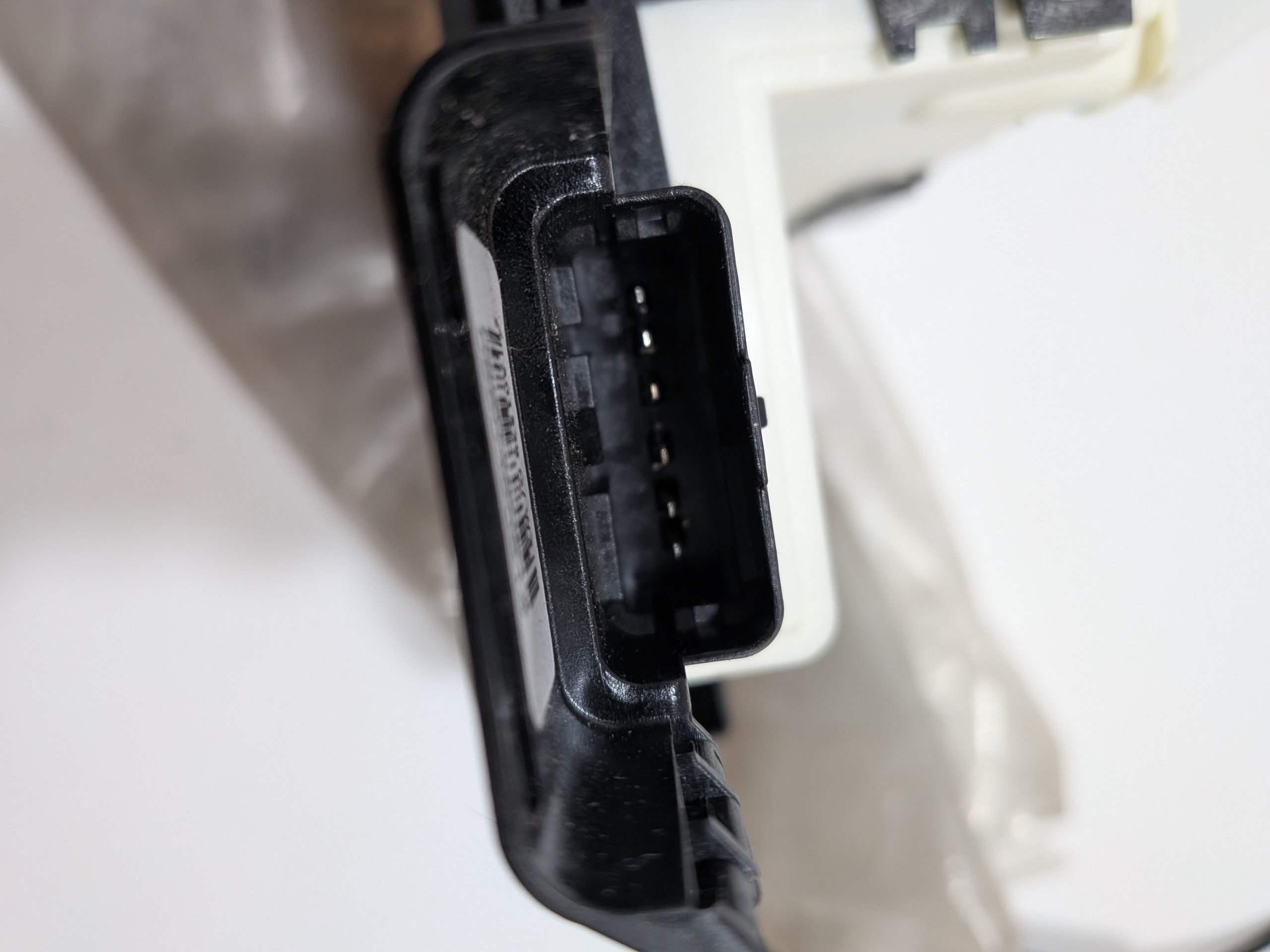 Serrure porte arrière droit Peugeot 308 I Berline SW Neuf OEM Arrivages Auto Pieces