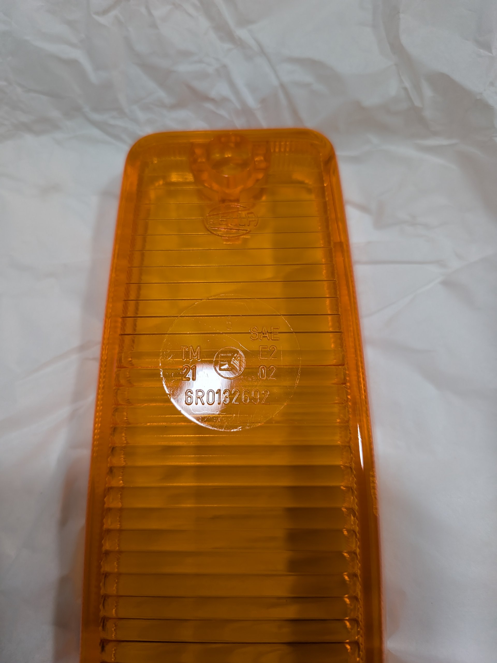 Cabochon clignotant Mercedes NG Poids lourd Neuf Hella Arrivages Auto Pieces