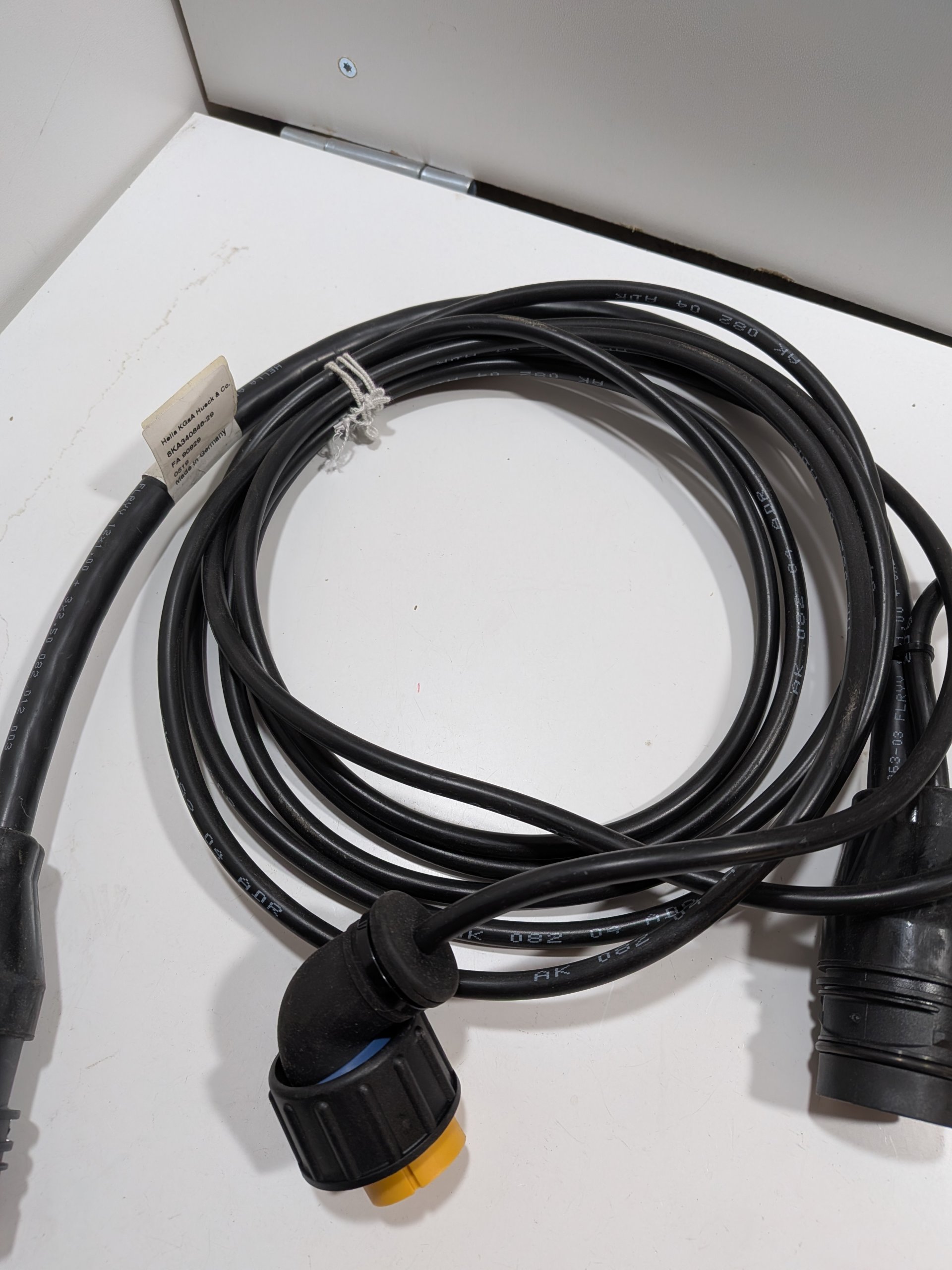 Cable Feux Hella EasyConn 7 voies bleu 8KA 340 928-901 poids lourd Arrivages Auto Pieces